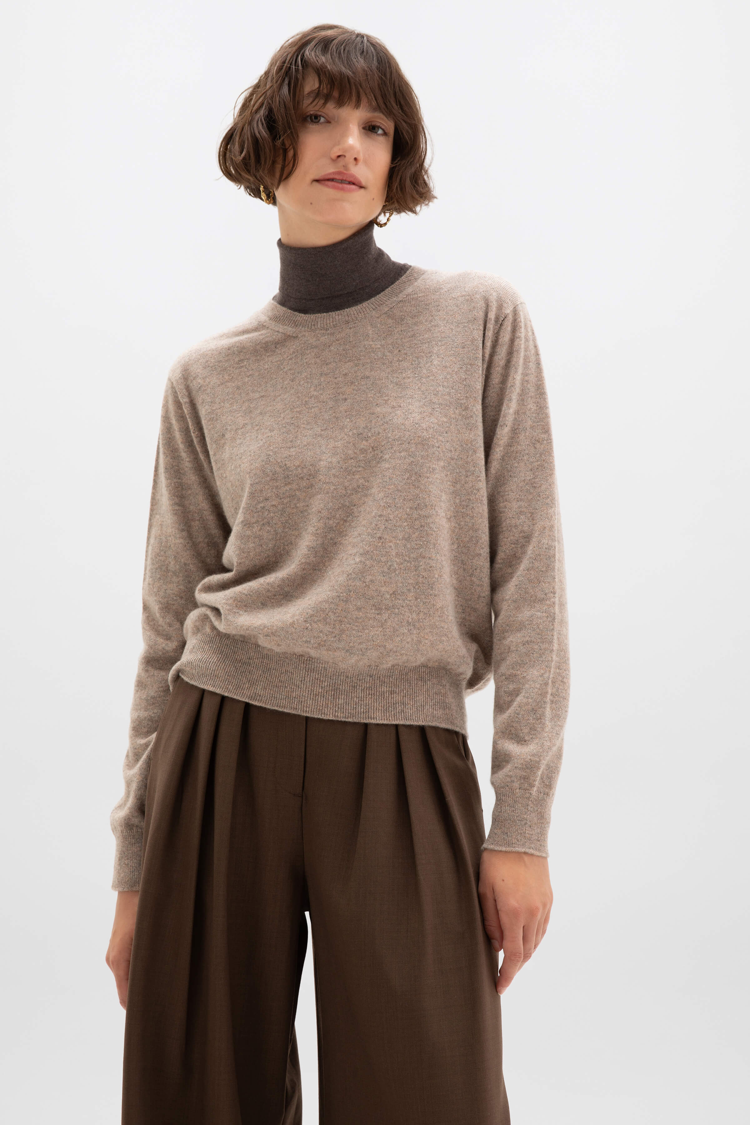 Johnstons of Elgin - Classic Light Brown Cashmere Round Neck