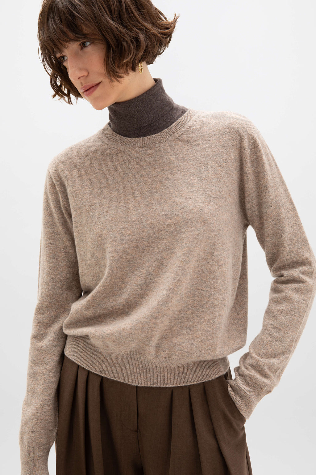 Johnstons of Elgin - Classic Light Brown Cashmere Round Neck