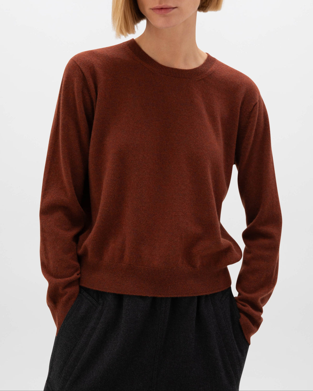 Johnstons of Elgin - Red Cashmere Round Neck Jumper