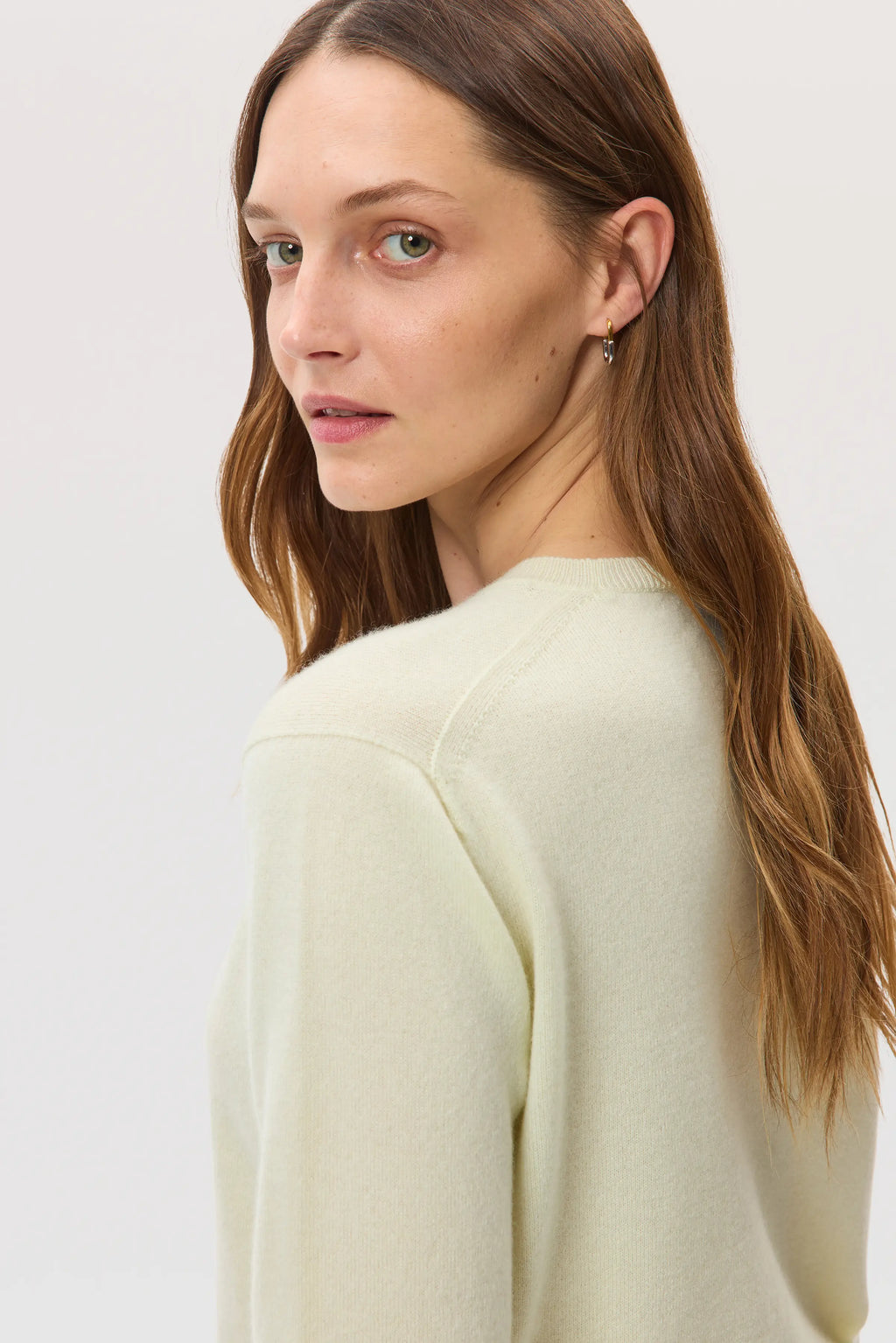Johnstons of Elgin - Classic Light Yellow Cashmere Round Neck Jumper