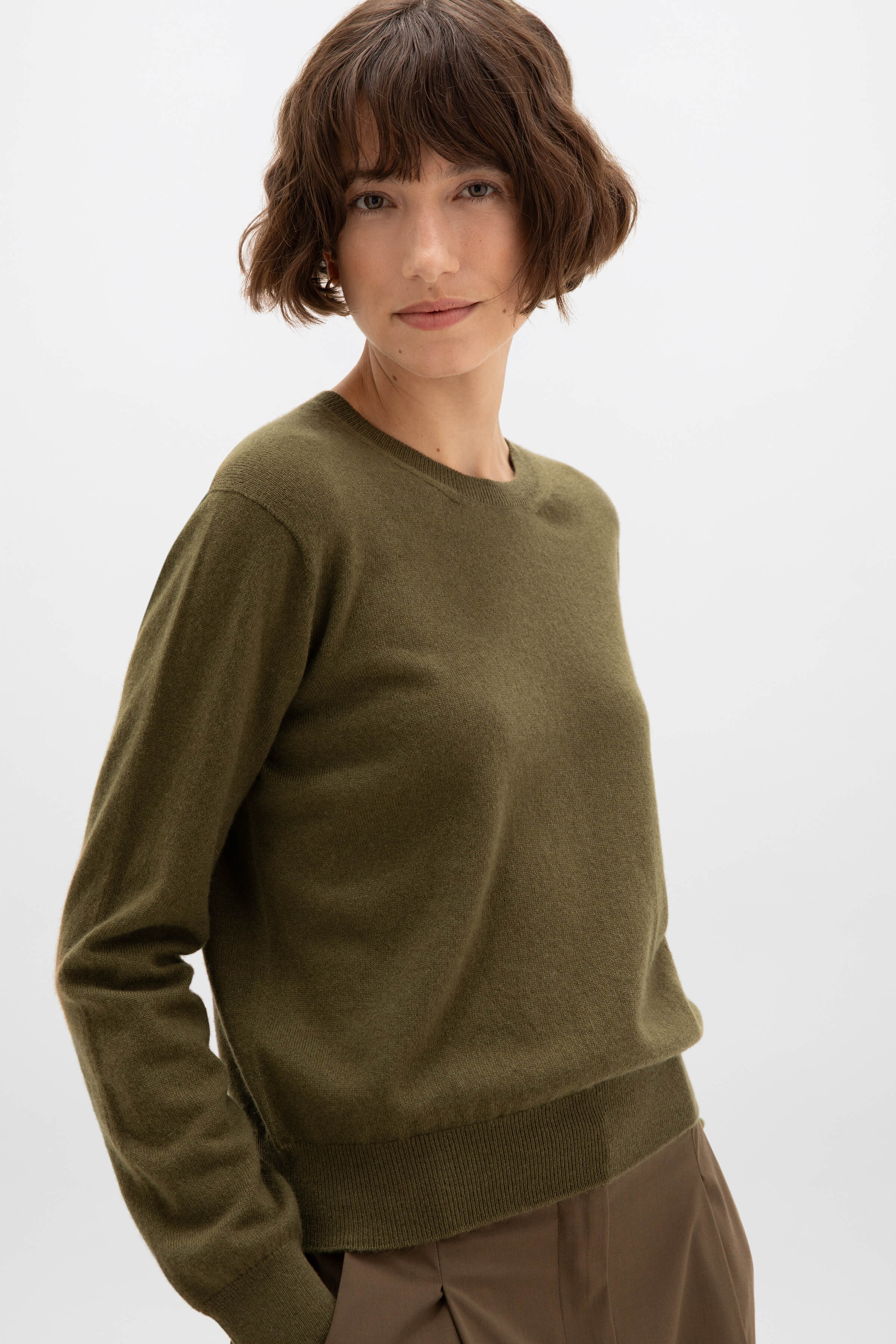 Johnstons of Elgin - Cashmere Olive Green Round Neck Jumper