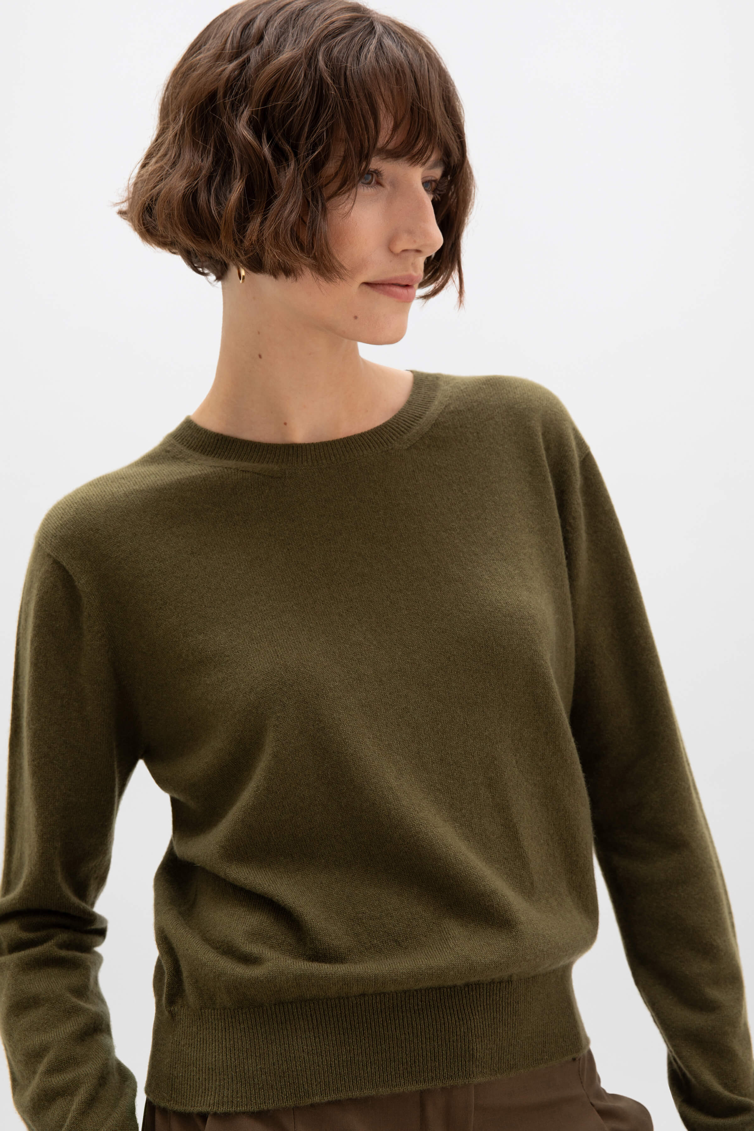 Johnstons of Elgin - Cashmere Olive Green Round Neck Jumper