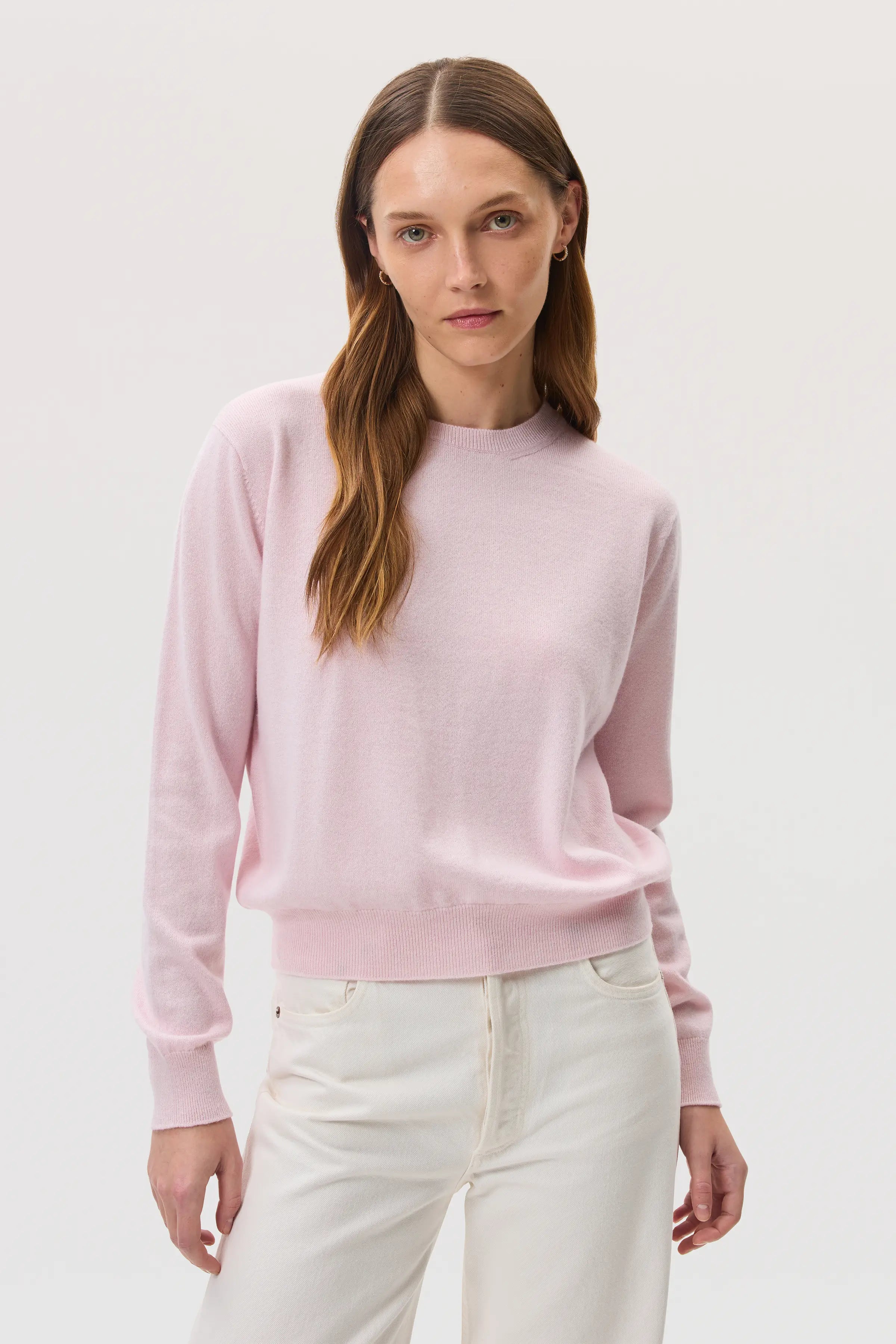 Johnstons of Elgin - Classic Cashmere Light Pink Round Neck Jumper
