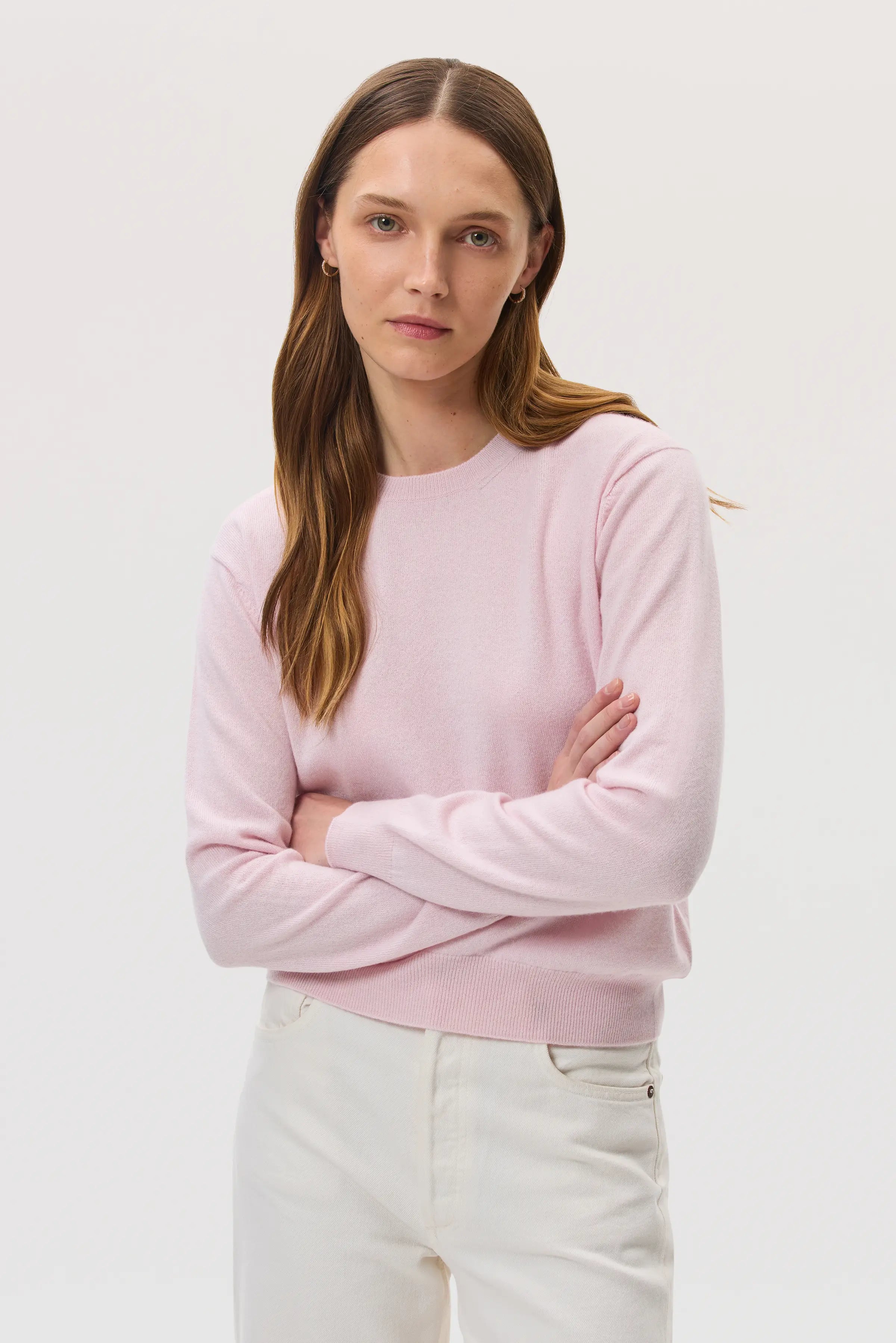 Johnstons of Elgin - Classic Cashmere Light Pink Round Neck Jumper