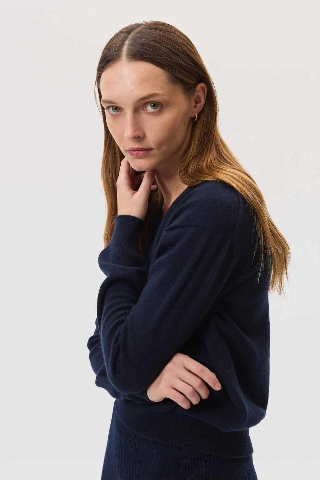 Johnstons of Elgin - Classic Navy Cashmere V Neck Jumper