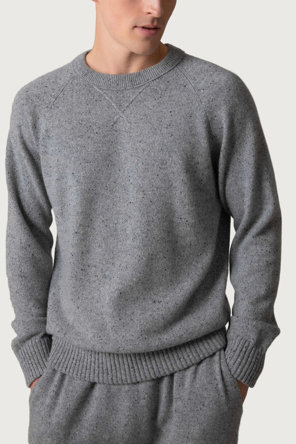 Johnstons of Elgin - Donegal Cashmere Light Grey Sweatshirt