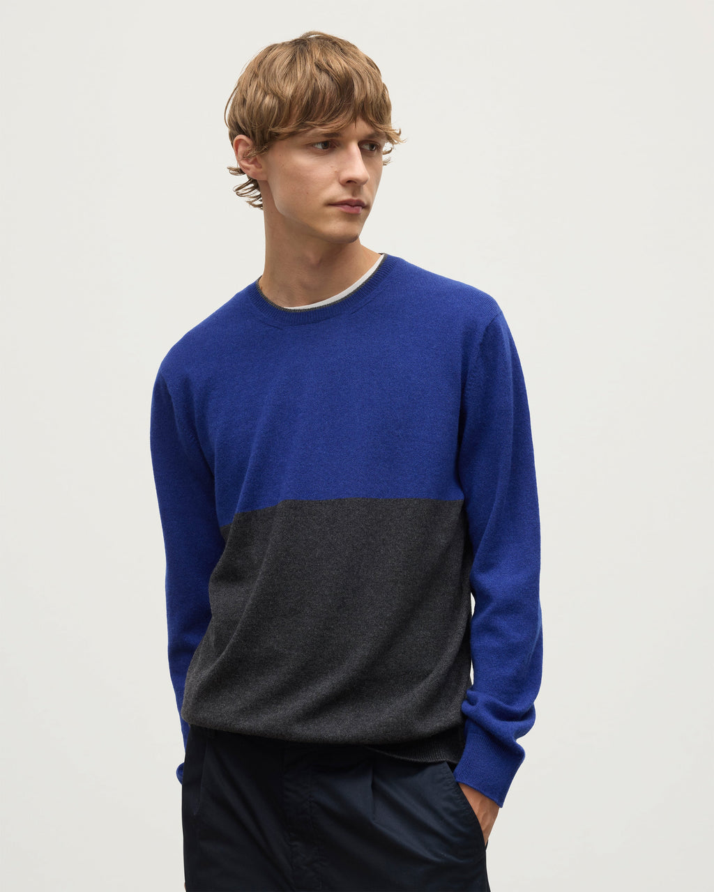Johnstons of Elgin - Shaded Grey & Blue Colour Block Cashmere Jumper
