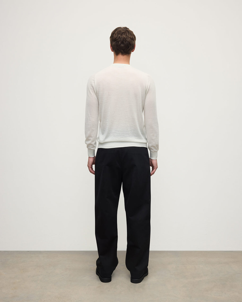 Johnstons of Elgin - Superfine Cashmere White Round Neck Jumper