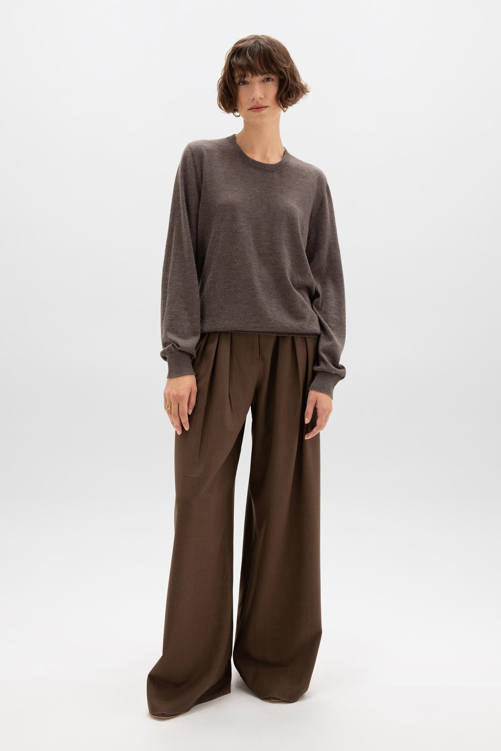 Johnstons of Elgin - Superfine Cashmere Round Neck Brown Jumper