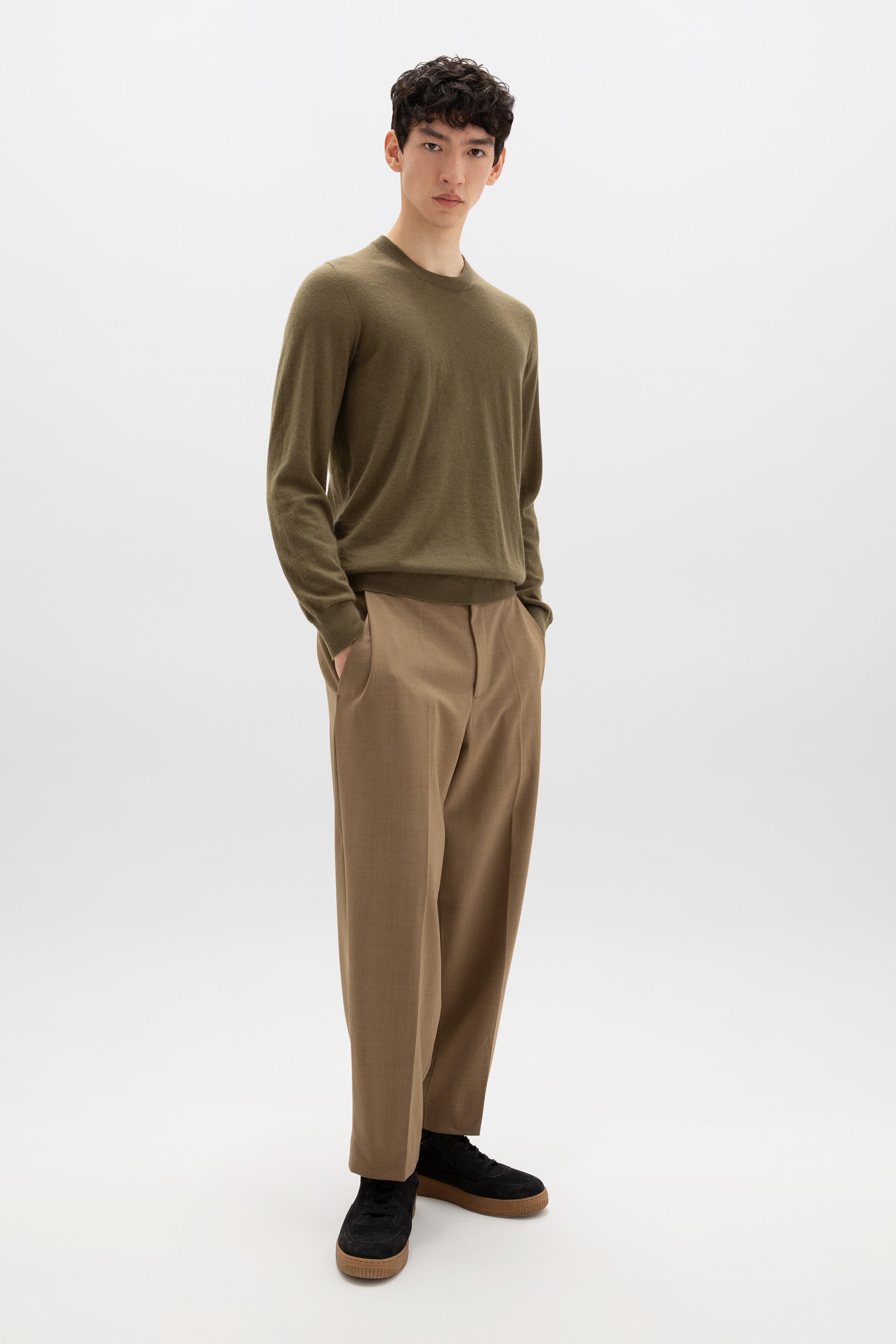 Johnstons of Elgin - Superfine Cashmere Round Neck Olive Green Jumper