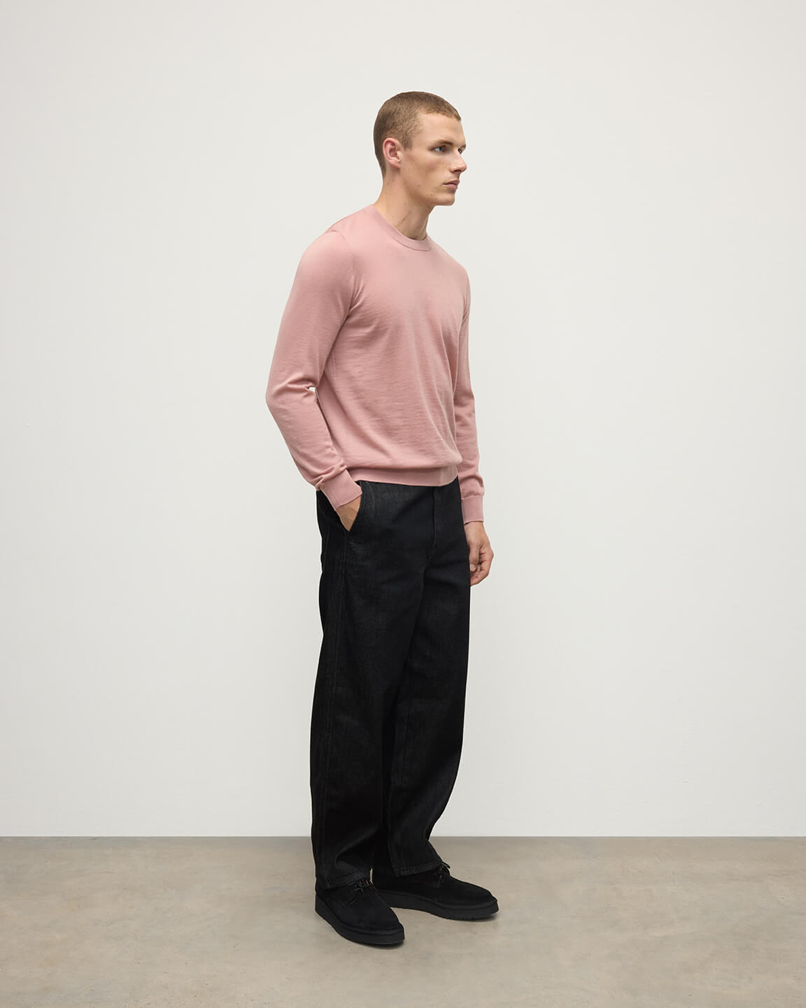 Johnstons of Elgin - Superfine Cashmere Pink Round Neck Jumper