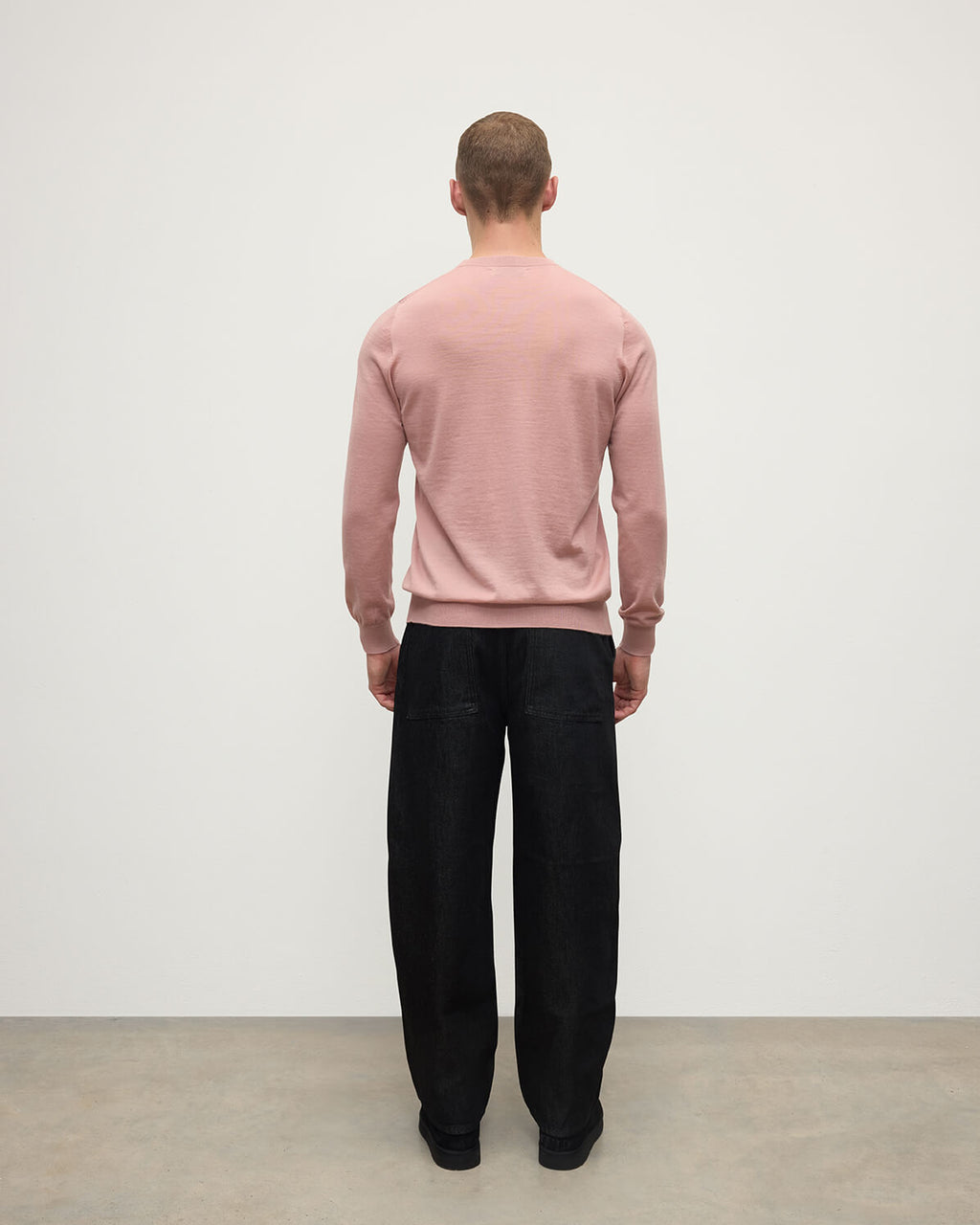 Johnstons of Elgin - Superfine Cashmere Pink Round Neck Jumper