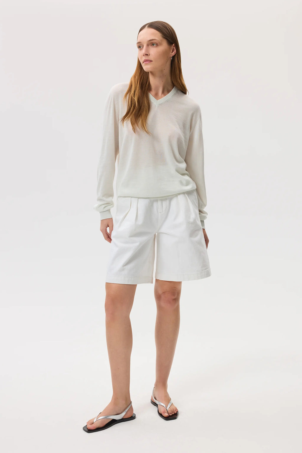 Johnstons of Elgin - Superfine Cashmere V Neck White Jumper