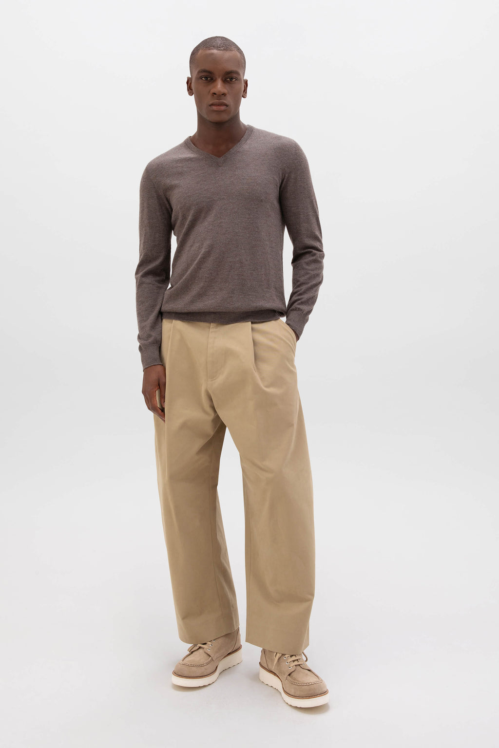 Johnstons of Elgin - Superfine Cashmere V Neck Brown Jumper