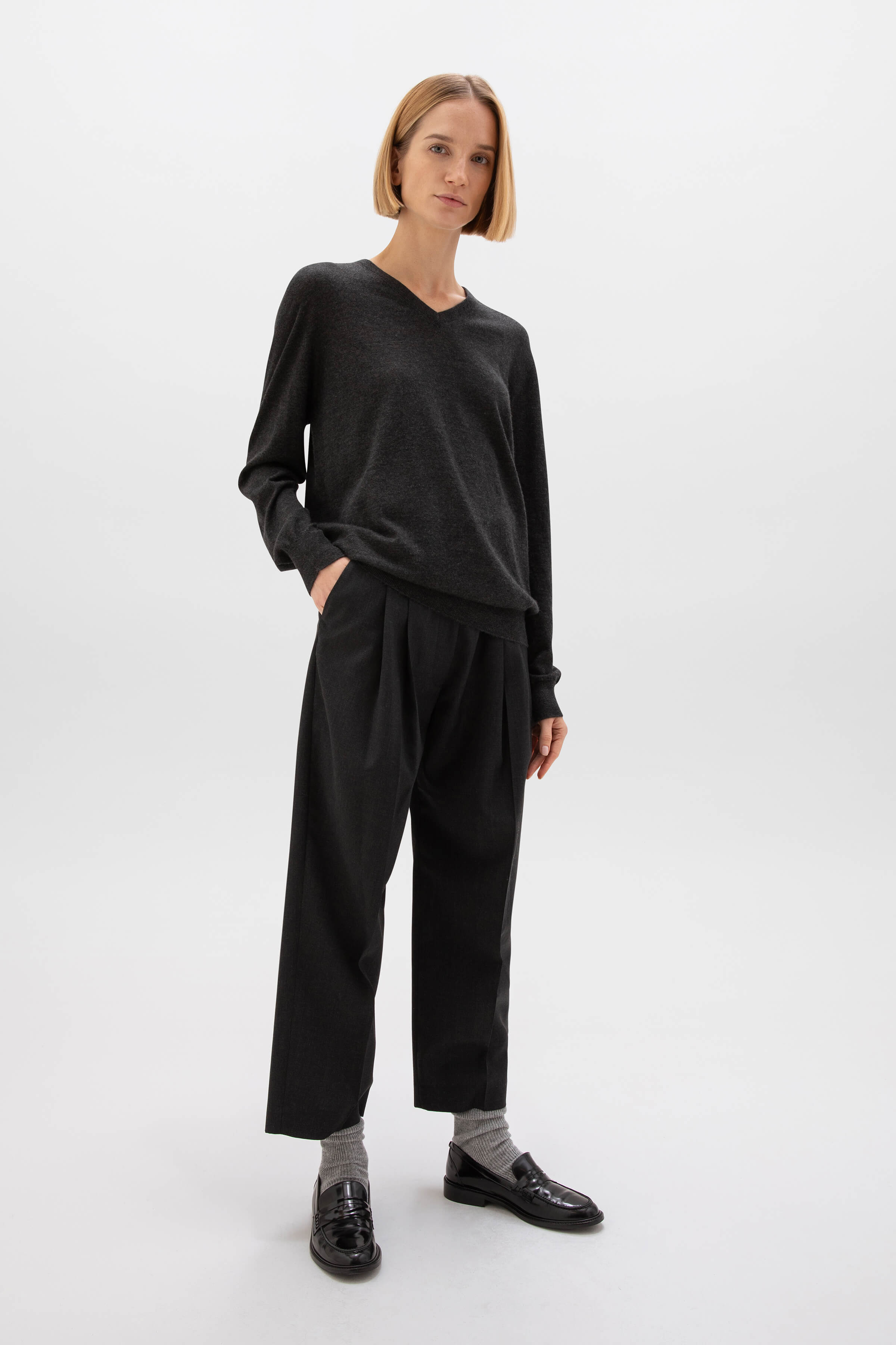Johnstons of Elgin - Superfine Cashmere Dark Grey V Neck Jumper