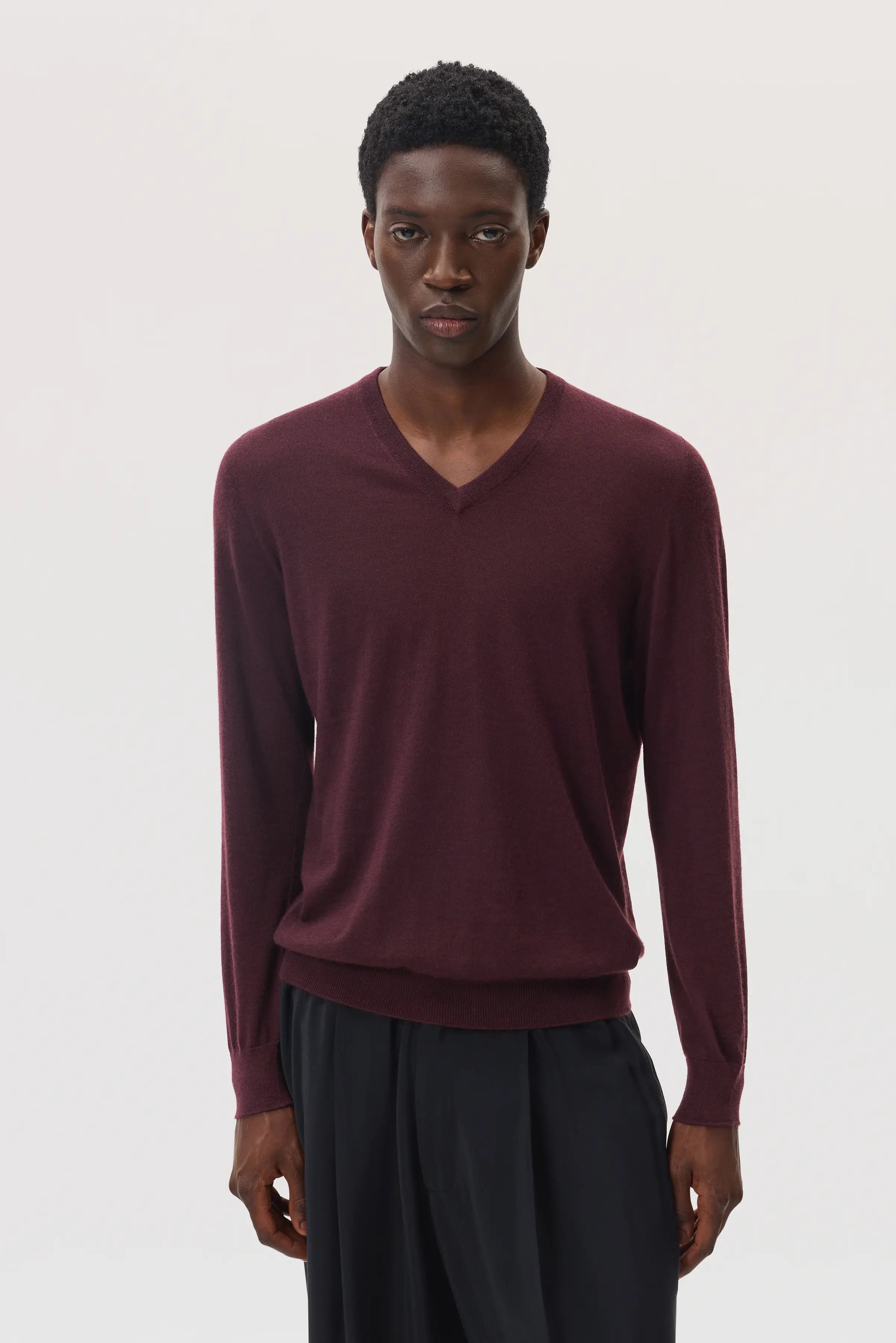 Johnstons of Elgin - Superfine Cashmere V Neck