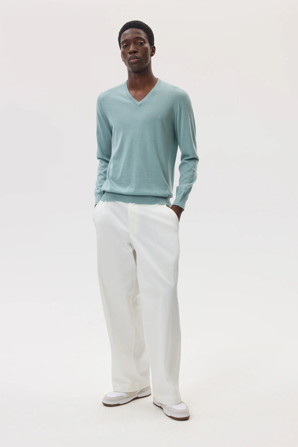 Johnstons of Elgin - Superfine Cashmere Light Green V Neck Jumper