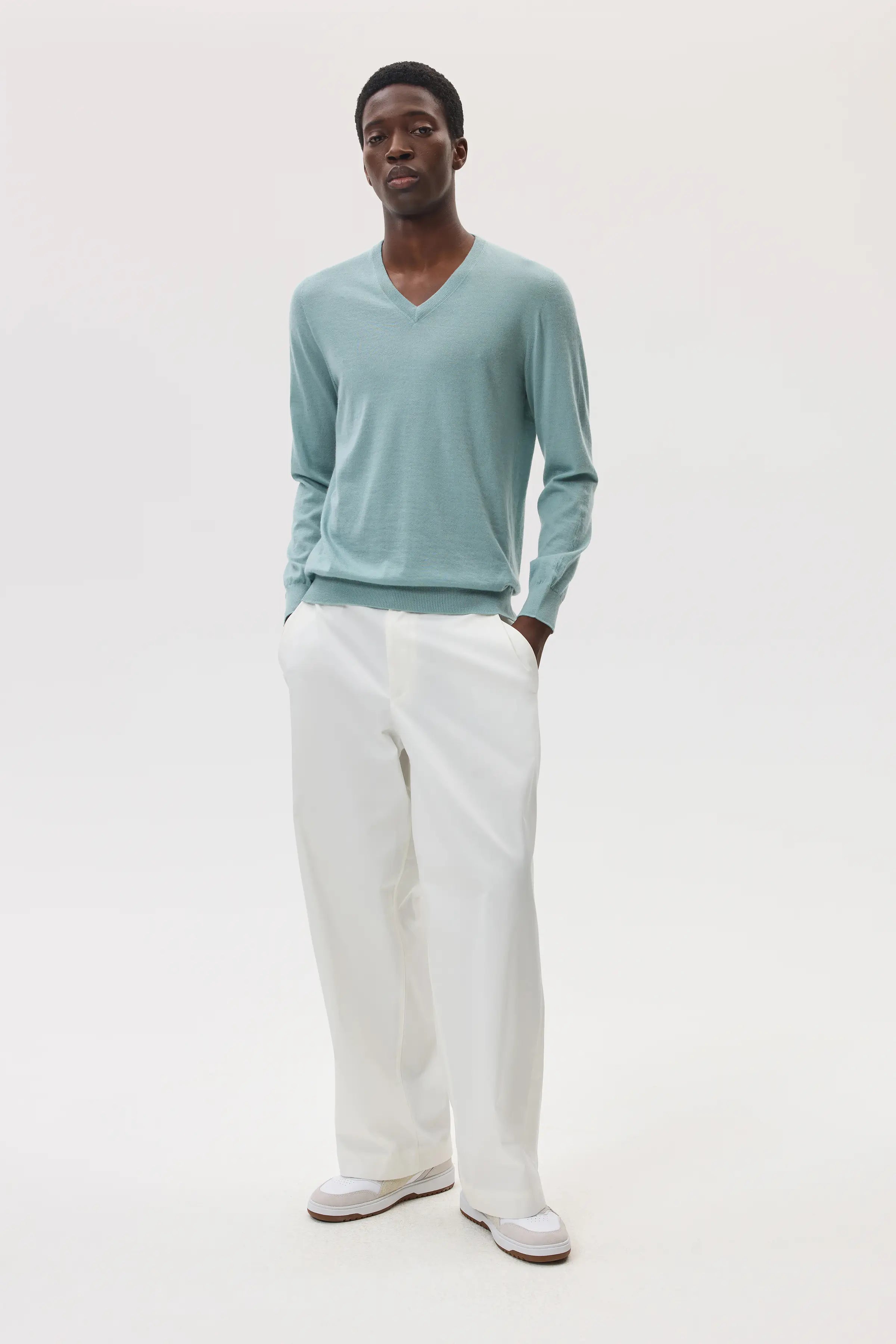 Johnstons of Elgin - Superfine Cashmere Light Green V Neck Jumper