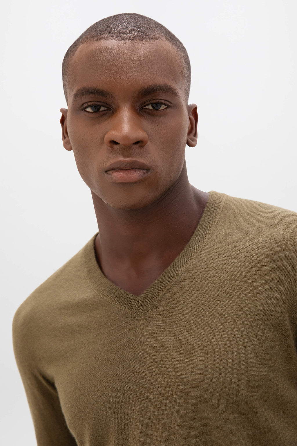 Johnstons of Elgin - Superfine Cashmere V Neck Olive Green Jumper