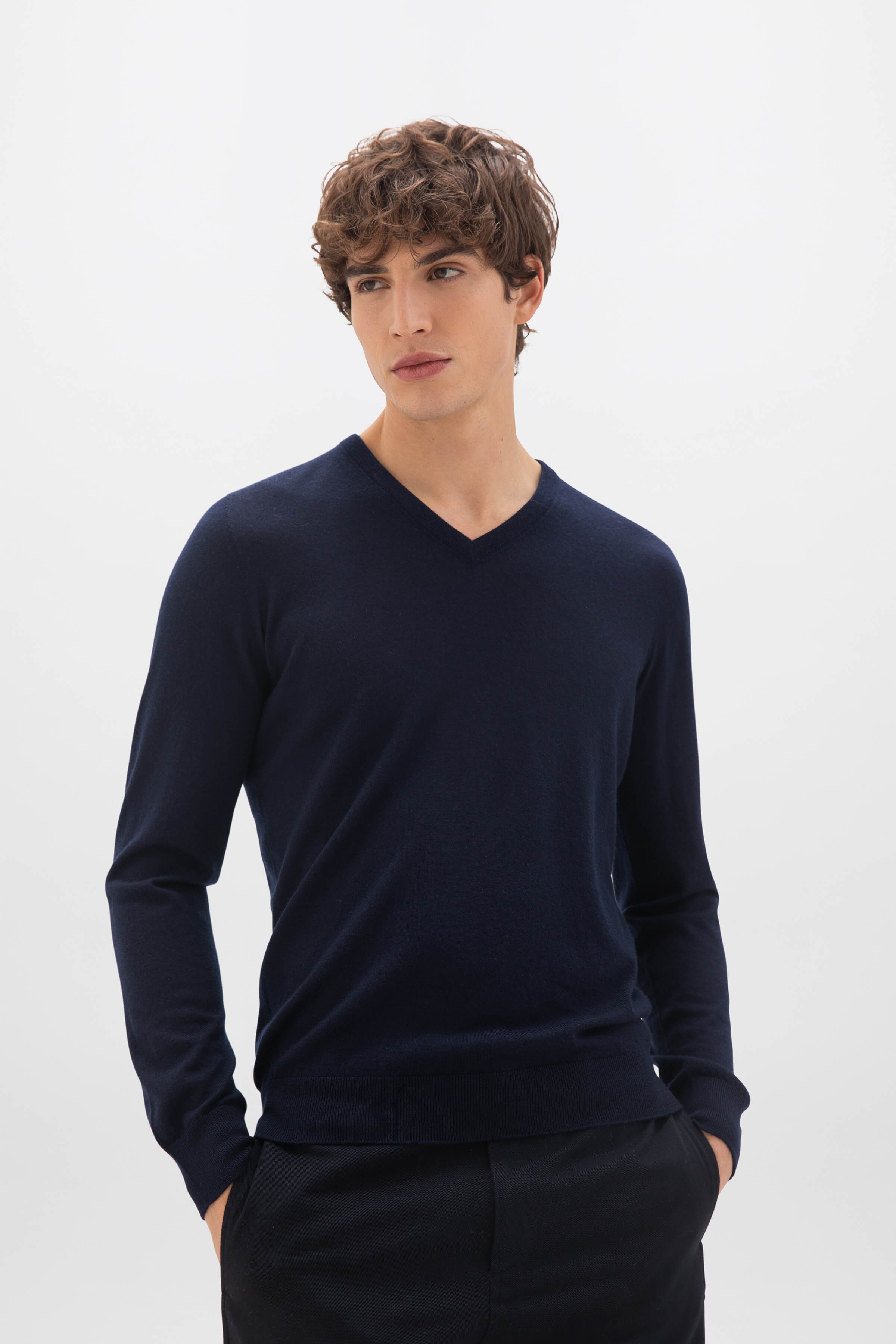 Johnstons of Elgin - Superfine Cashmere Navy V Neck Jumper
