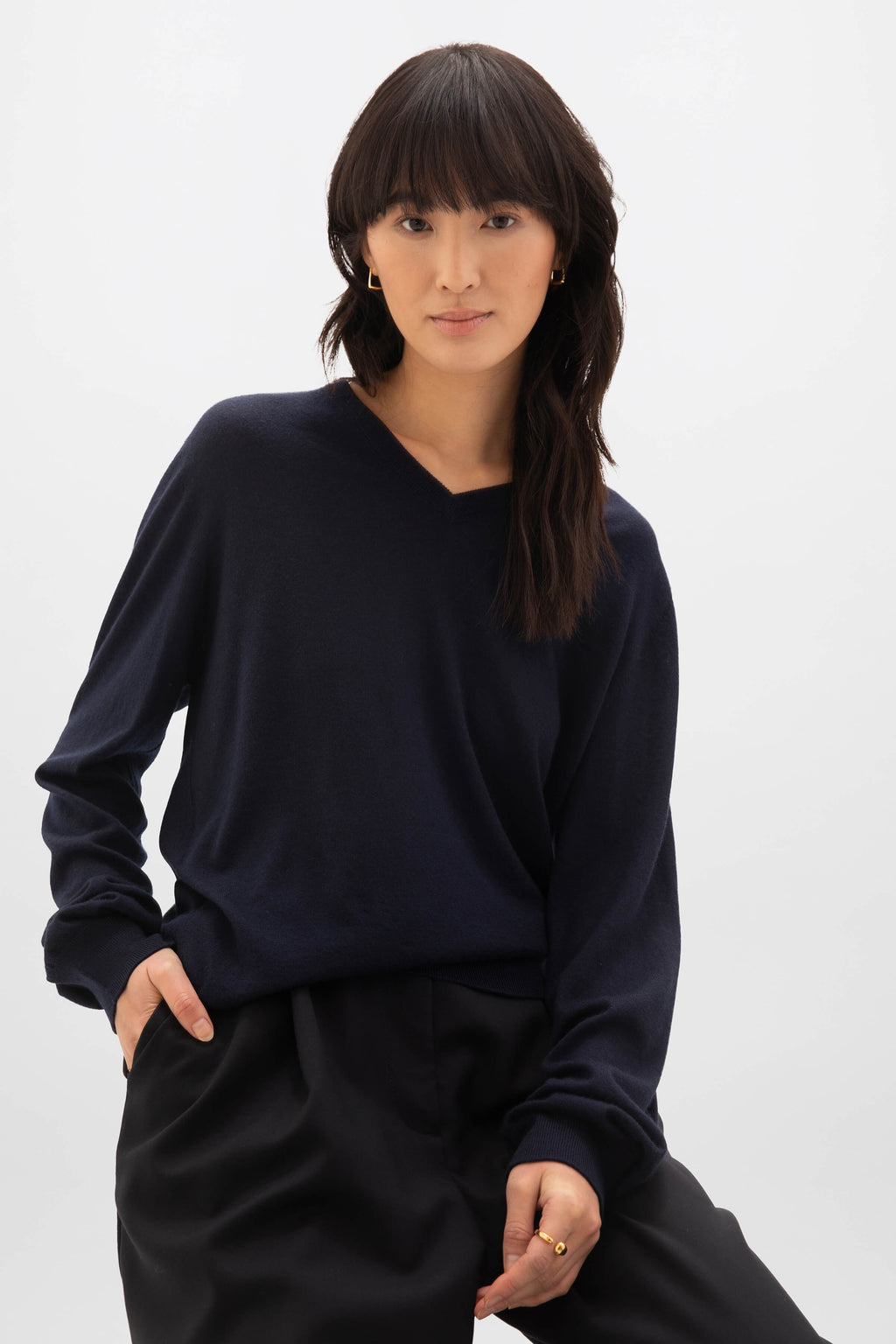 Johnstons of Elgin - Superfine Cashmere Navy V Neck Jumper