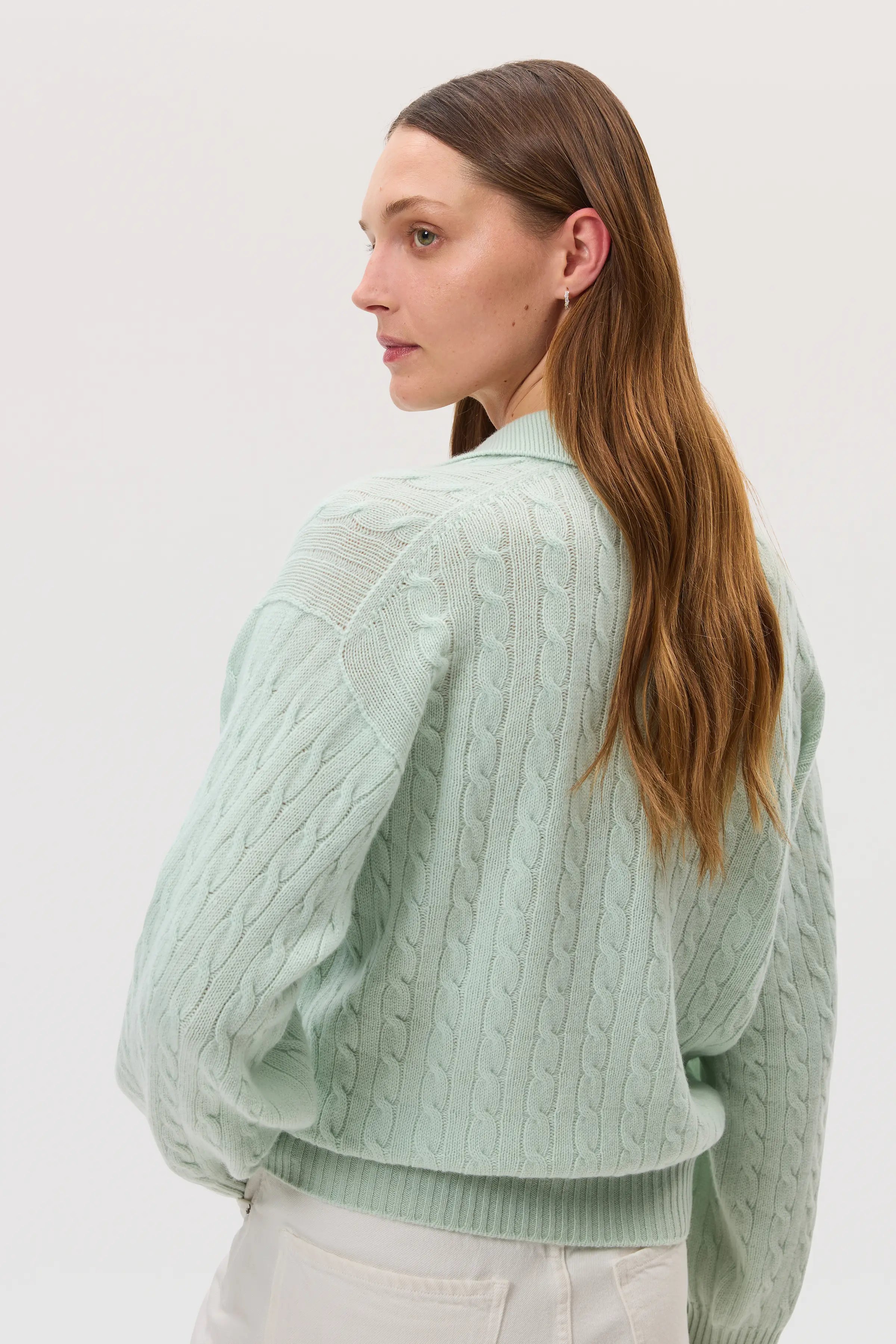 Johnstons of Elgin - Cropped Cable Cashmere Jumper