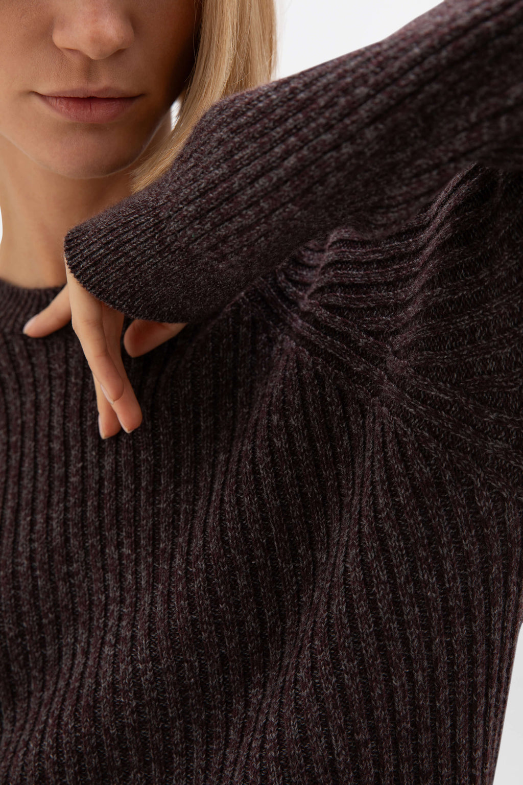 Johnstons of Elgin - Cashmere Dark Red Marl Jumper