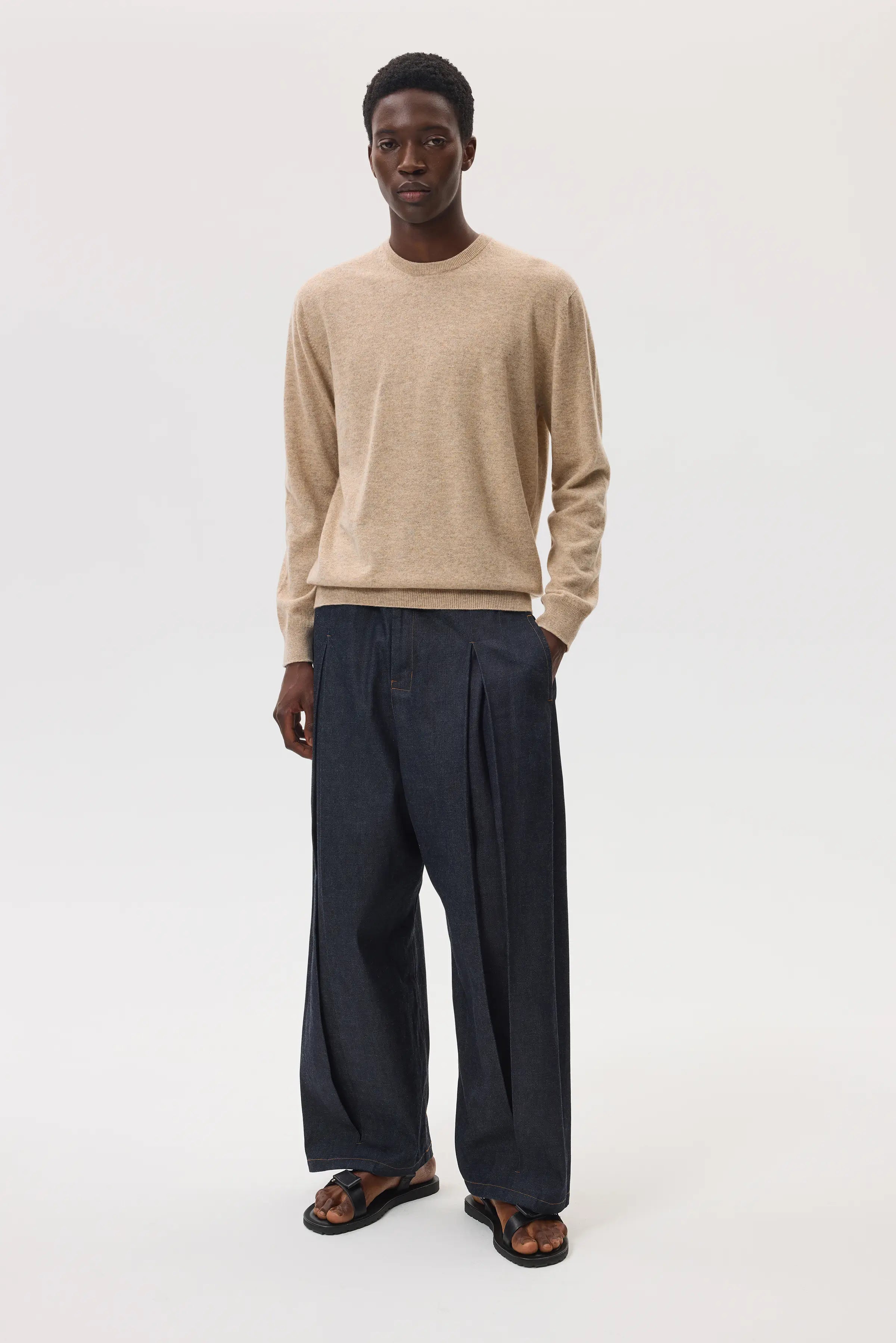 Johnstons of Elgin - Classic Cashmere Round Neck