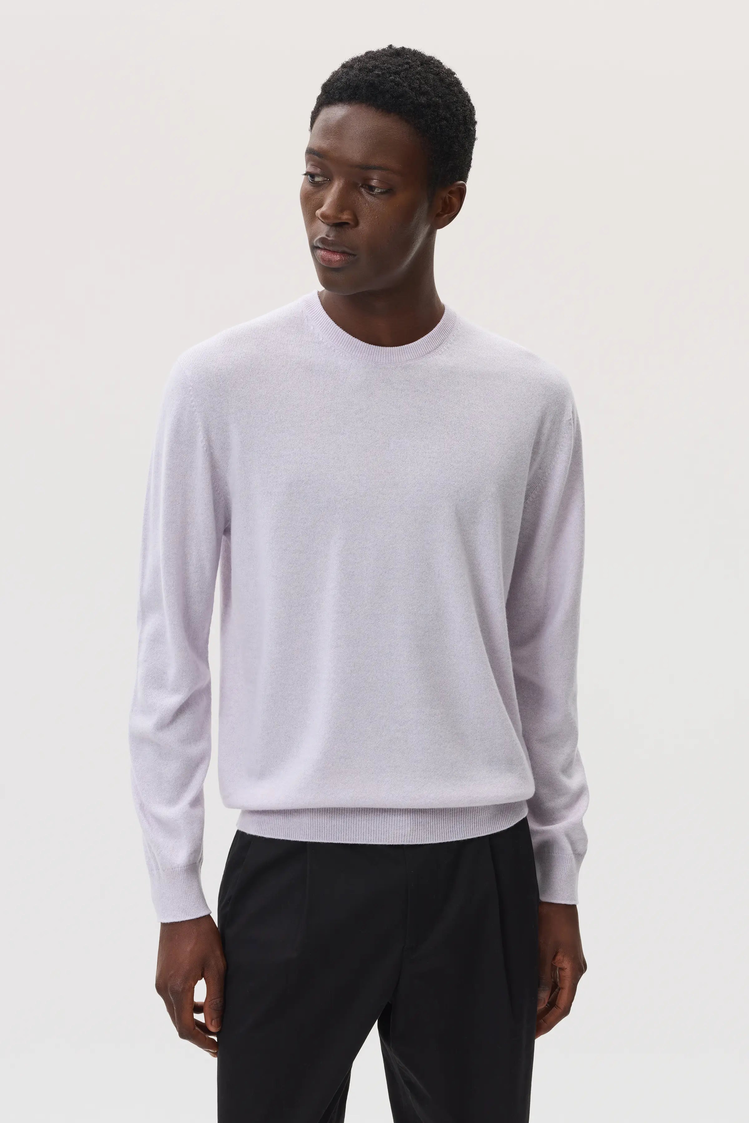 Johnstons of Elgin - Light Purple Cashmere Round Neck Jumper