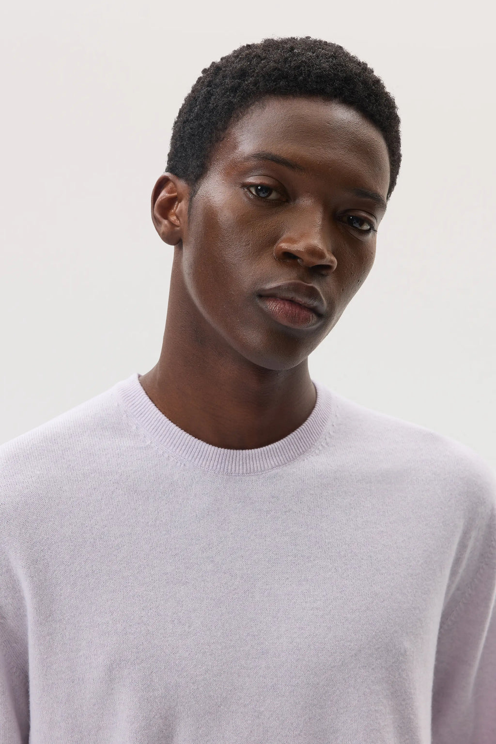 Johnstons of Elgin - Light Purple Cashmere Round Neck Jumper