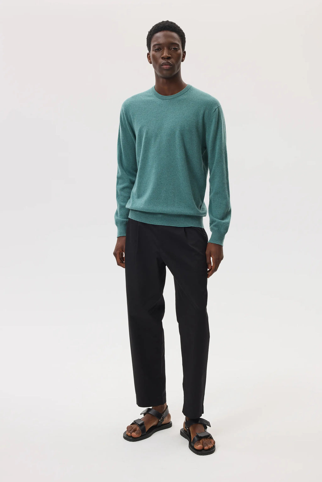 Johnstons of Elgin - Classic Cashmere Green Round Neck Jumper