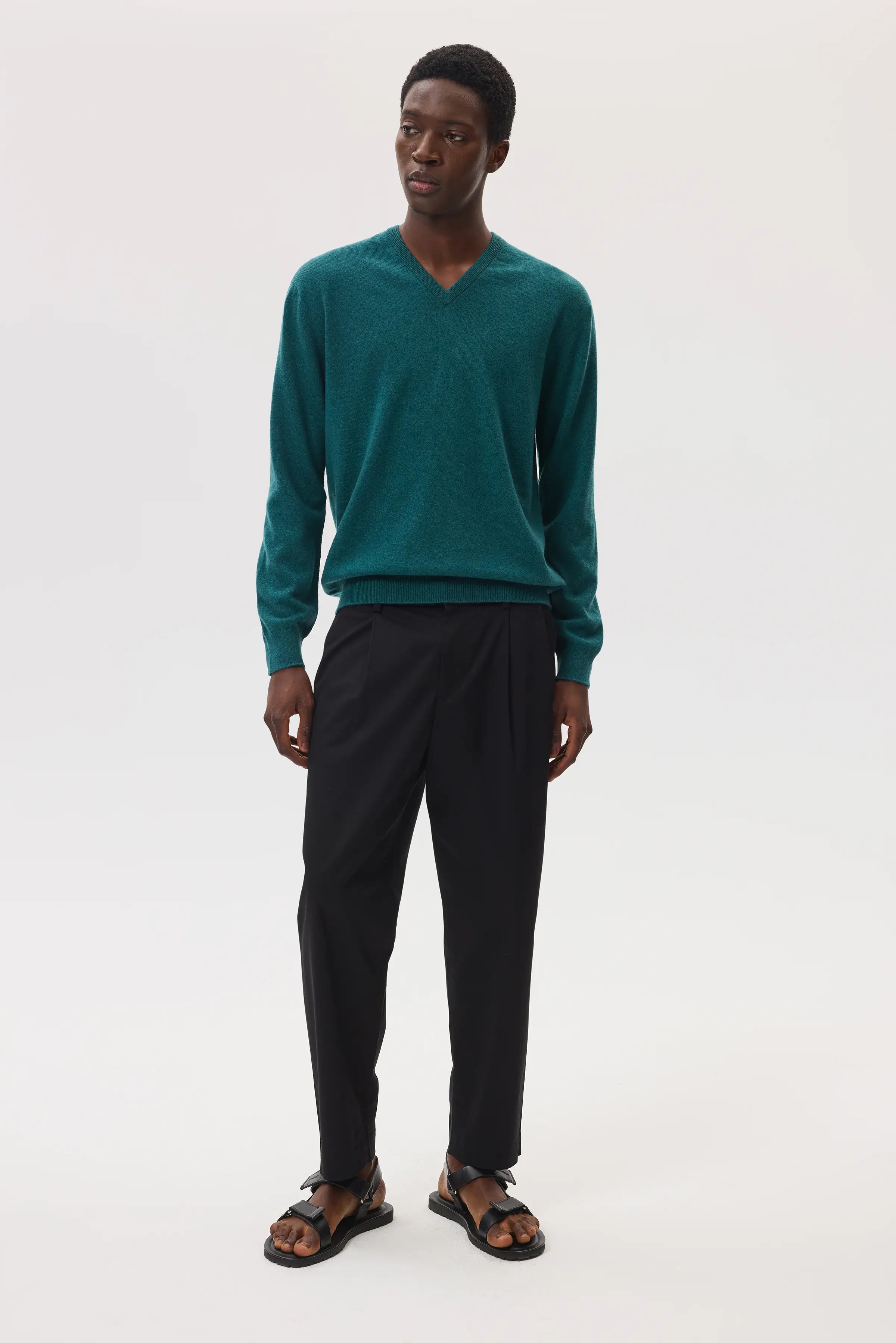 Johnstons of Elgin - Classic Cashmere Green V Neck Jumper