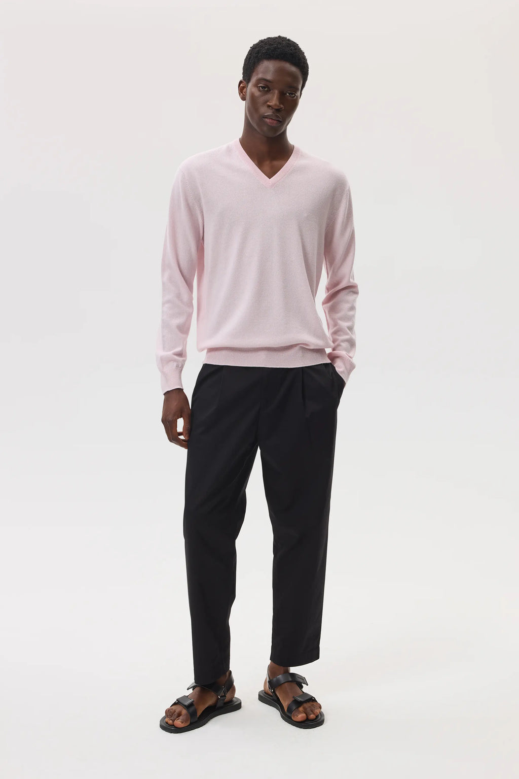 Johnstons of Elgin - Classic Cashmere Pink V Neck Jumper