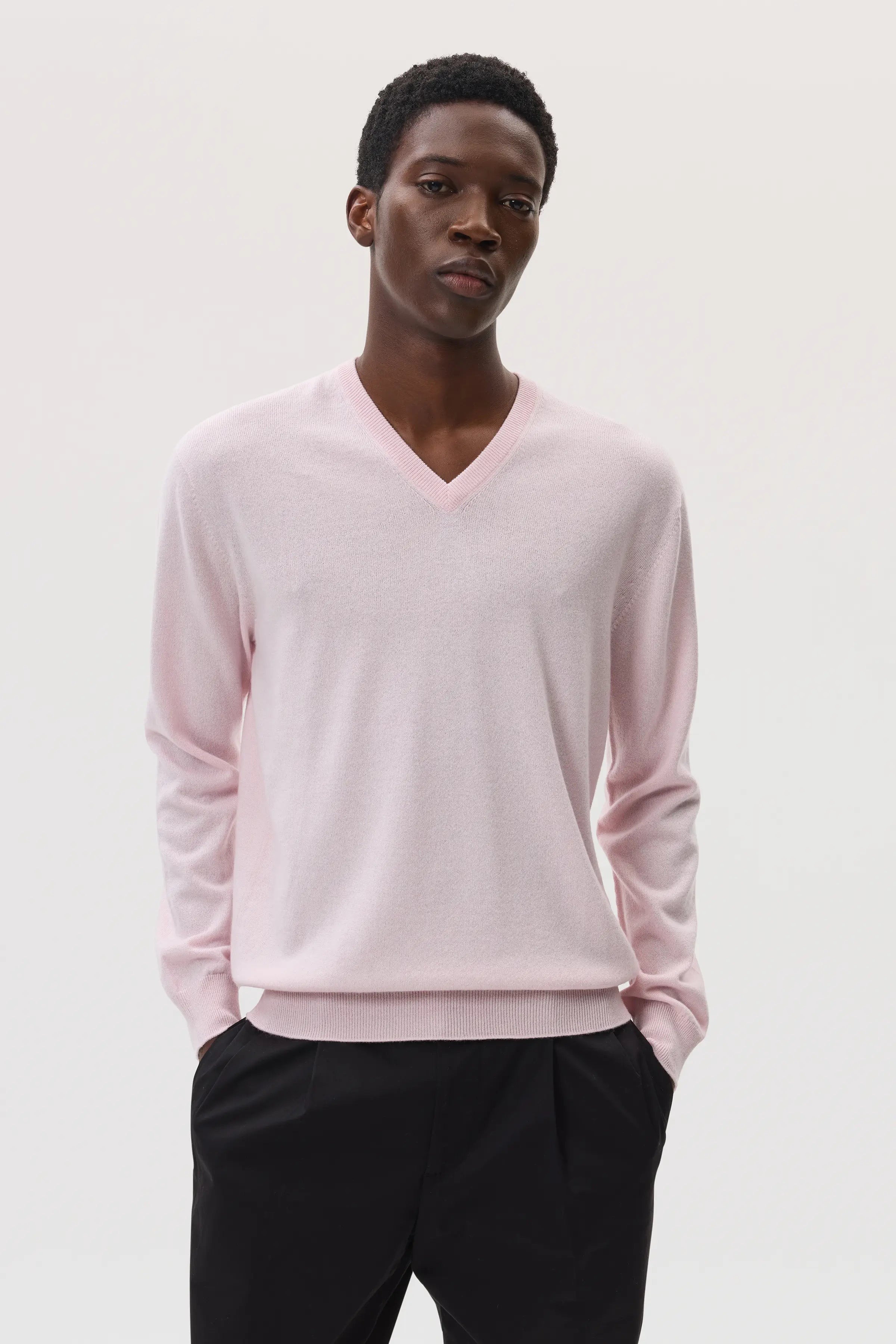 Johnstons of Elgin - Classic Cashmere Pink V Neck Jumper
