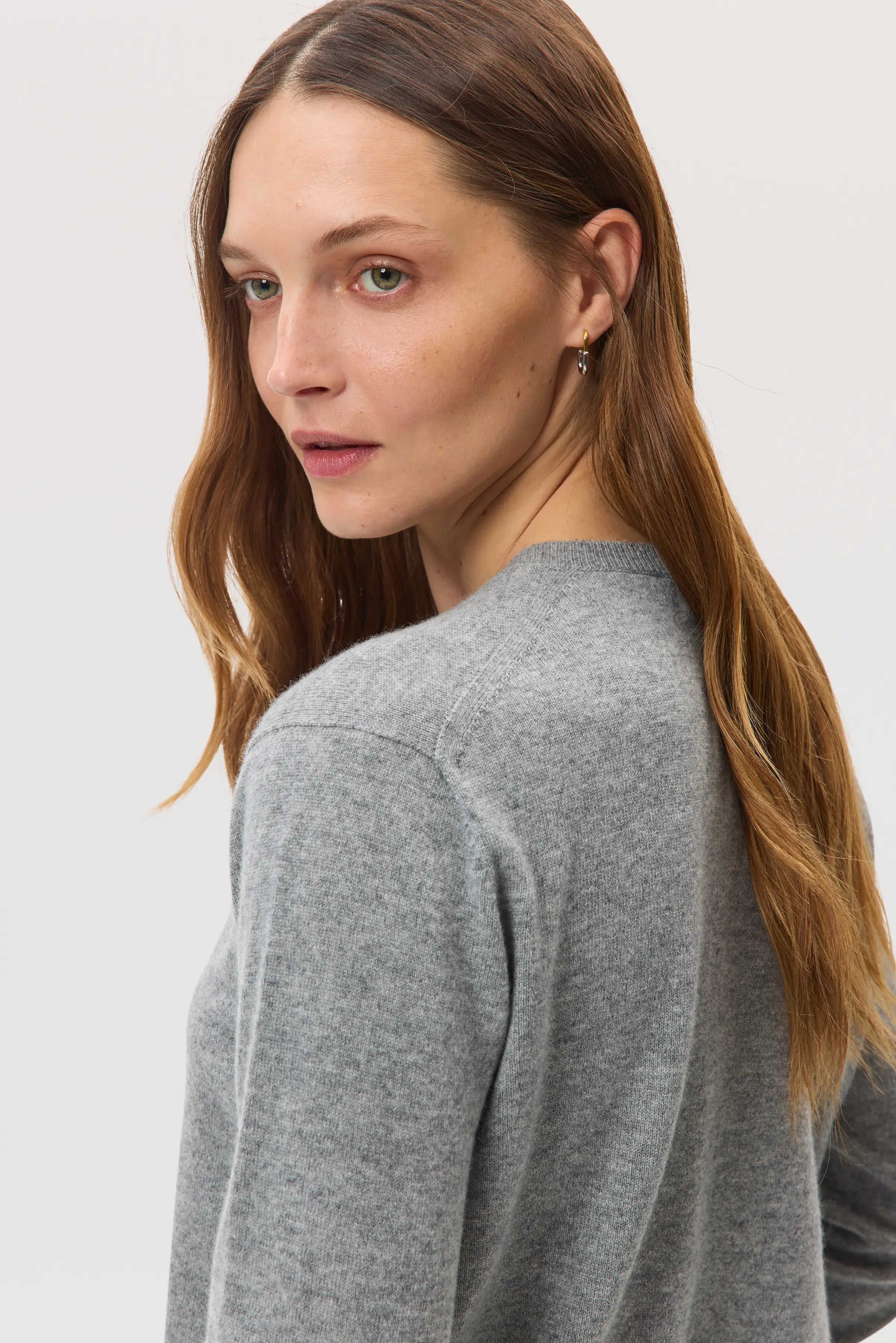 Johnstons of Elgin - Classic Grey Cashmere Cardigan