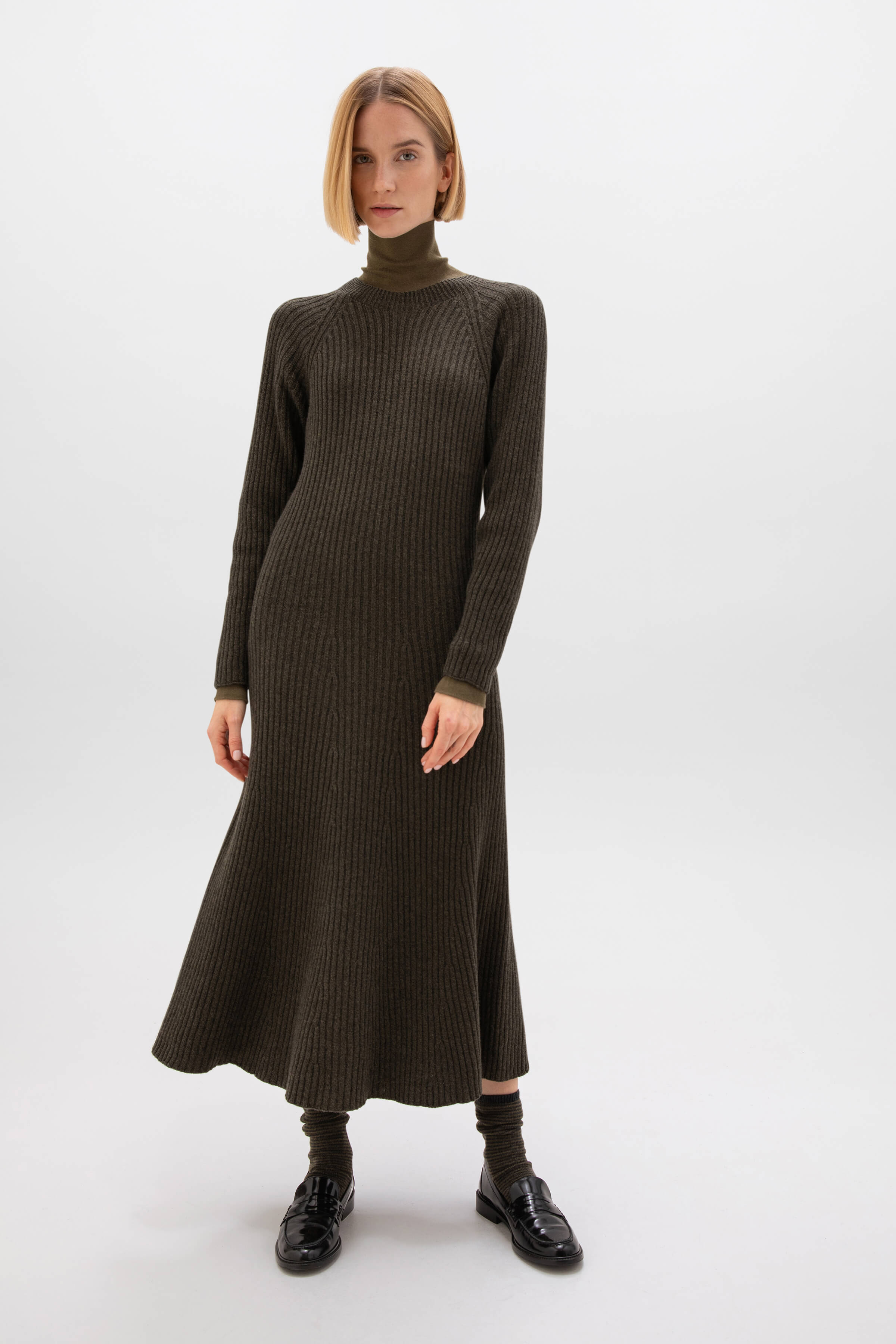 Johnstons of Elgin - Ribbed Green Cashmere Dress