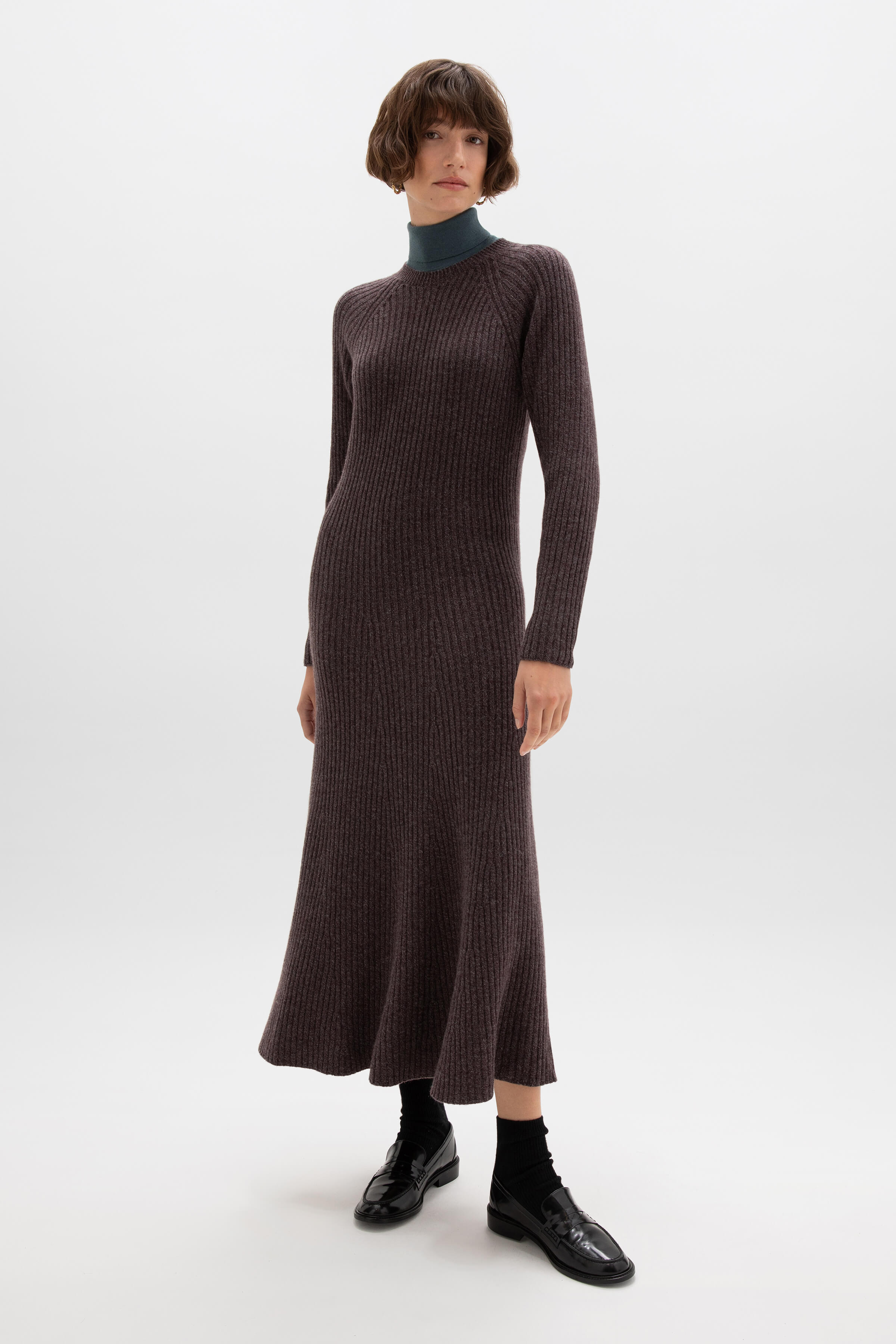 Johnstons of Elgin - Ribbed Purple Cashmere Dress