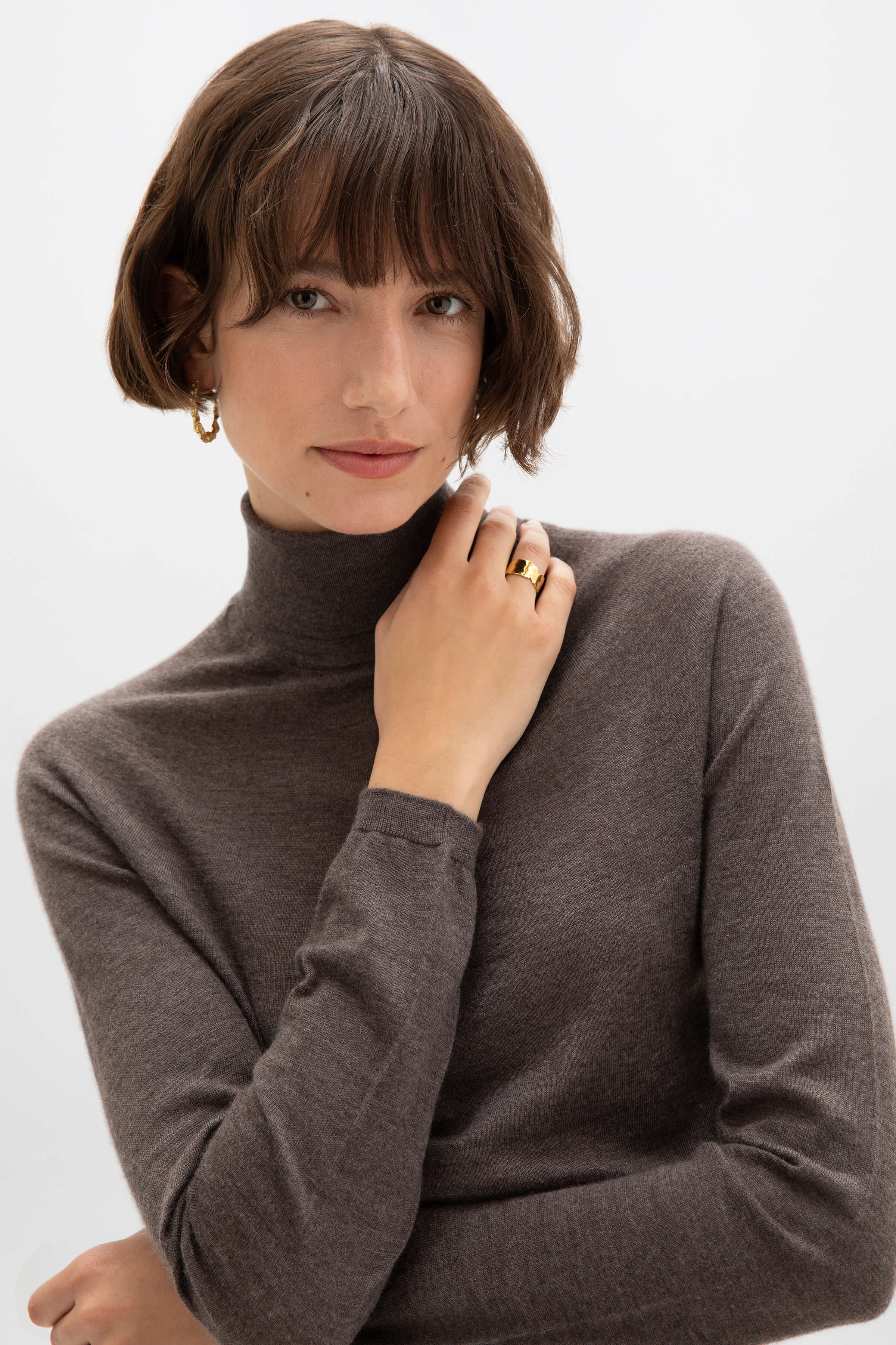 Johnstons of Elgin - Superfine Cashmere Roll Neck Brown Jumper