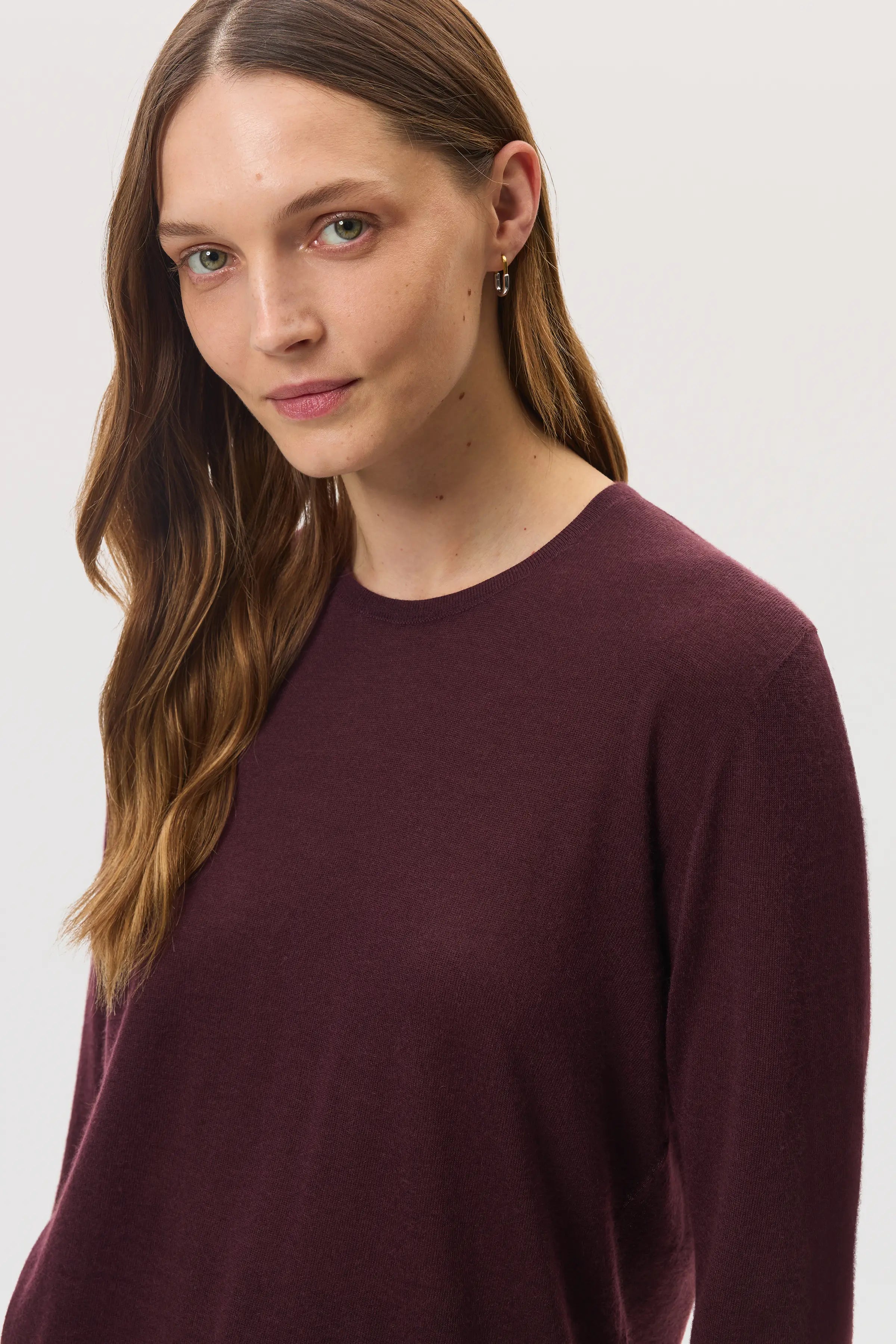 Johnstons of Elgin - Dark Red Superfine Cashmere Jumper