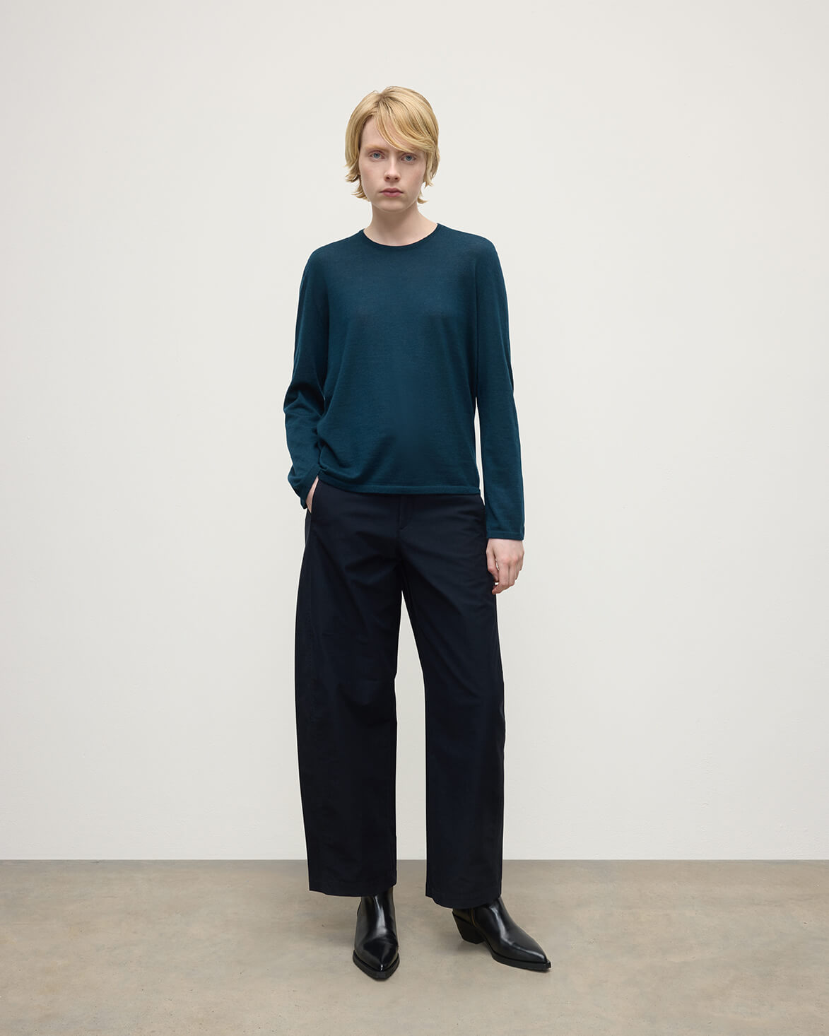 Johnstons of Elgin - Superfine Cashmere Dark Green Jumper