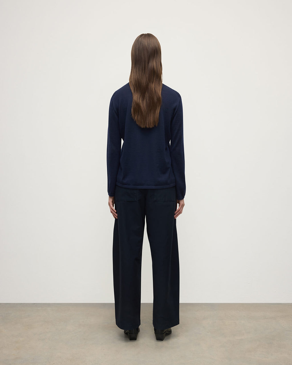Johnstons of Elgin - Superfine Cashmere Dark Navy Jumper