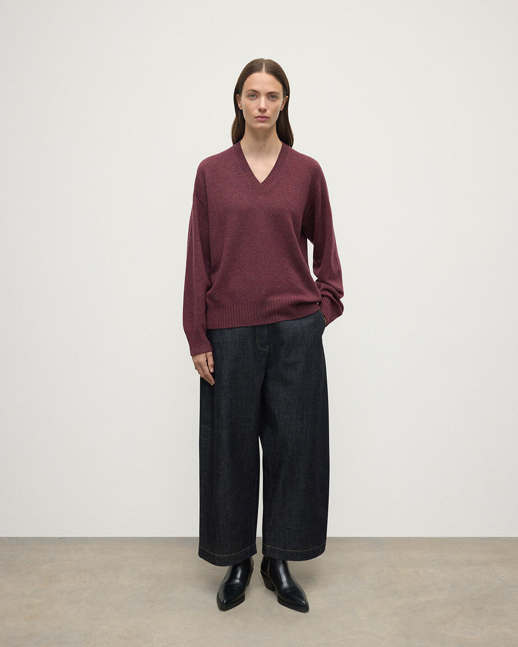 Johnstons of Elgin - Gauzy Cashmere Purple V Neck Jumper