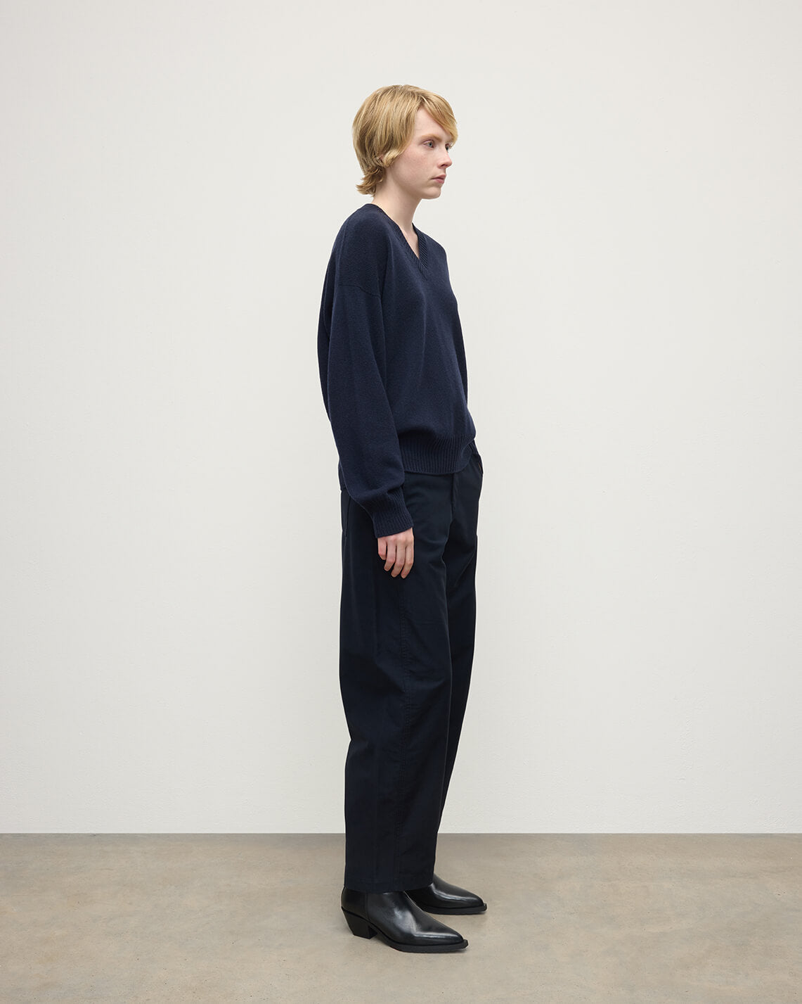 Johnstons of Elgin - Gauzy Cashmere Dark Navy V Neck Jumper