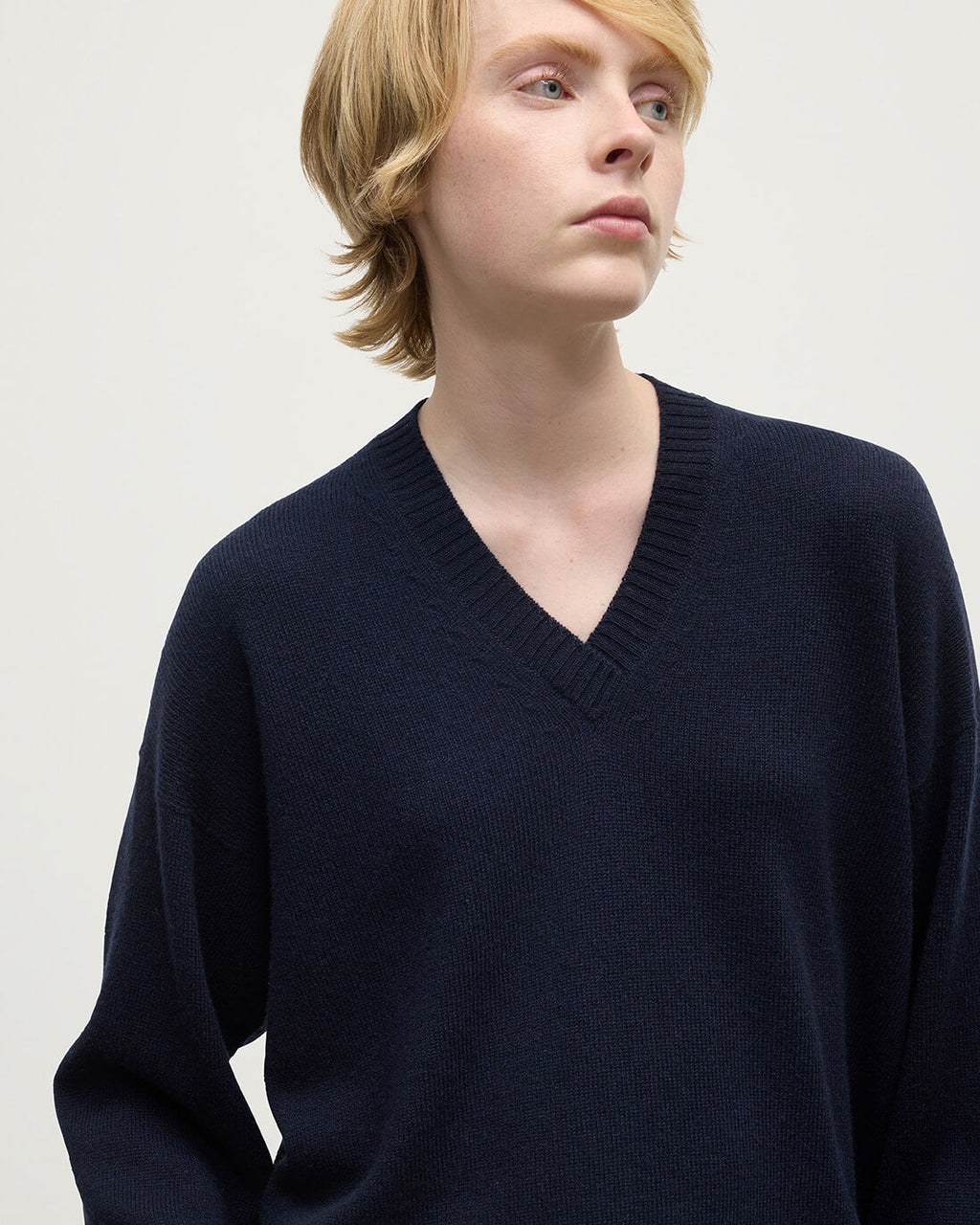 Johnstons of Elgin - Gauzy Cashmere Dark Navy V Neck Jumper