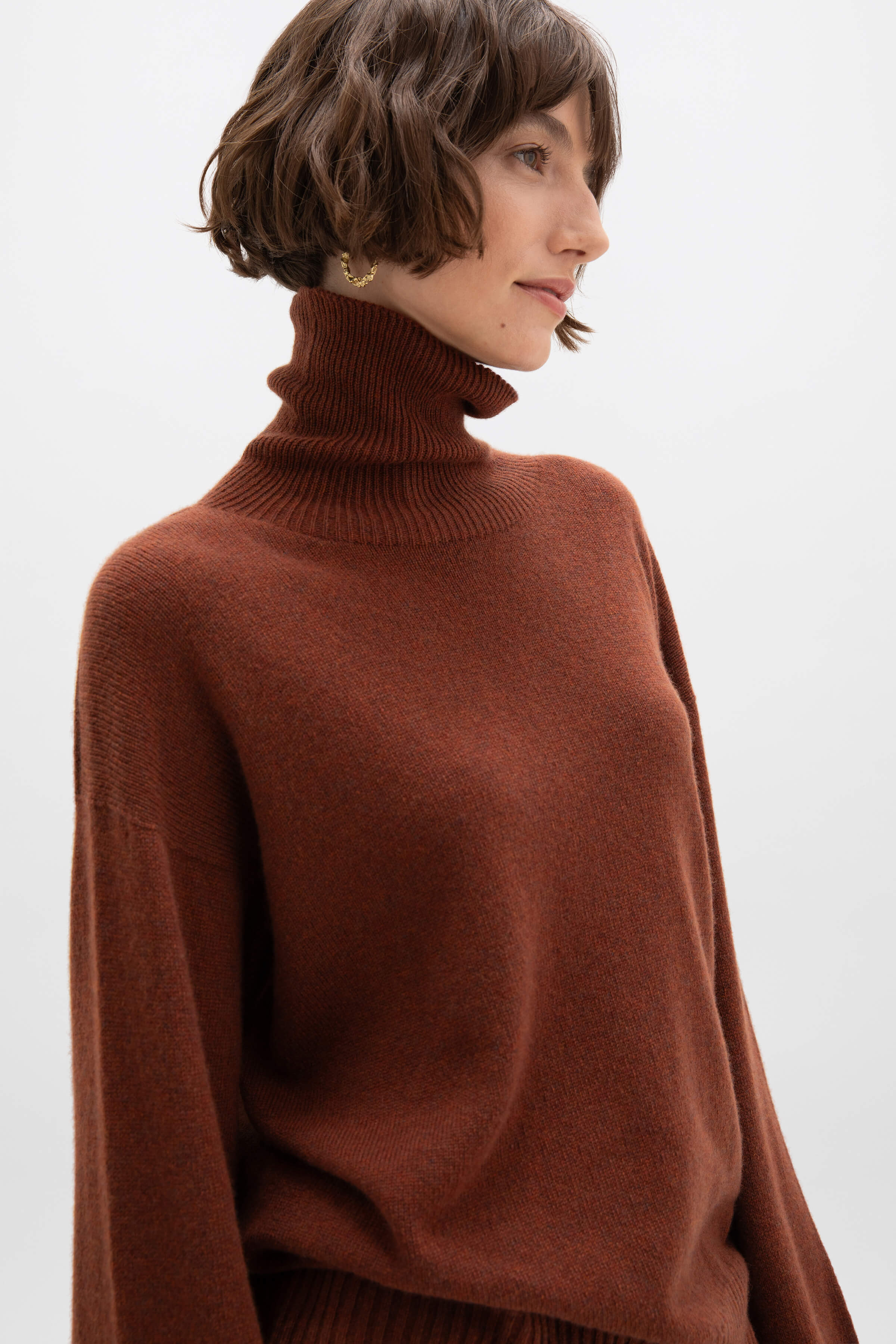Johnstons of Elgin - Gauzy Cashmere Roll Neck Red Jumper