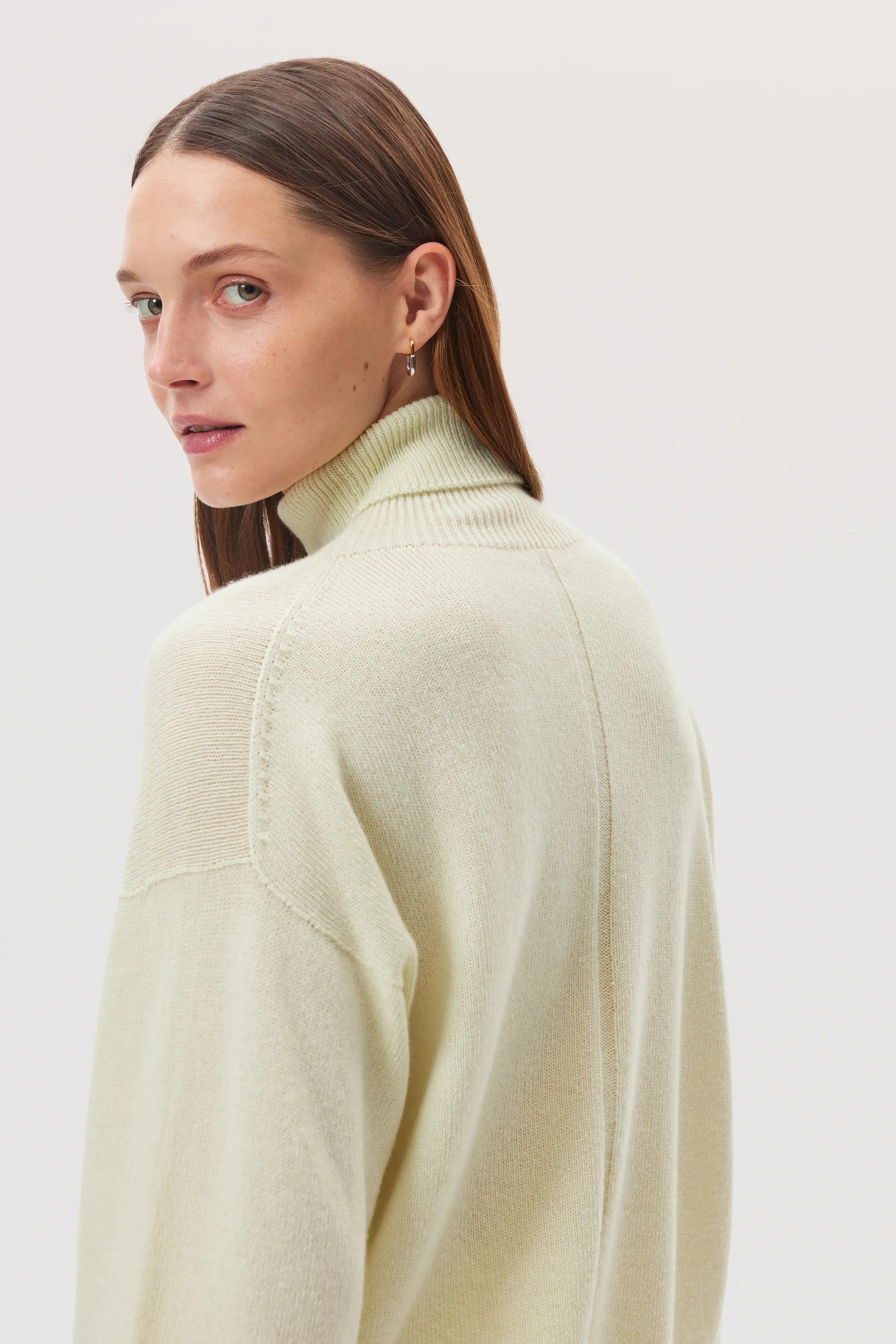Johnstons of Elgin - Gauzy Cashmere Roll Neck Light Yellow Jumper