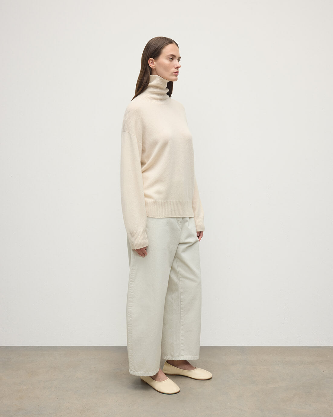 Johnstons of Elgin - Gauzy Cashmere Cream Roll Neck Jumper