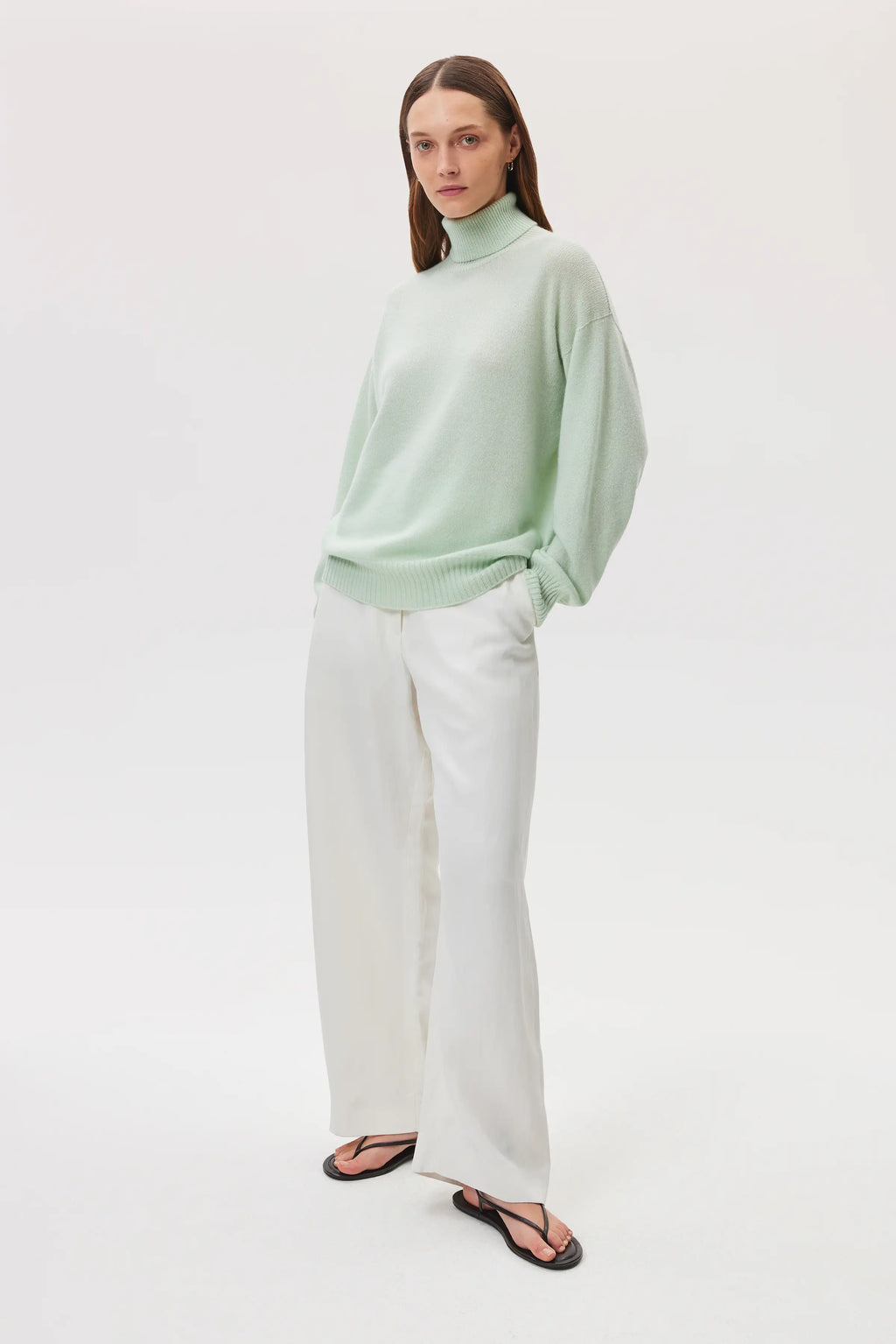 Johnstons of Elgin - Gauzy Cashmere Roll Neck