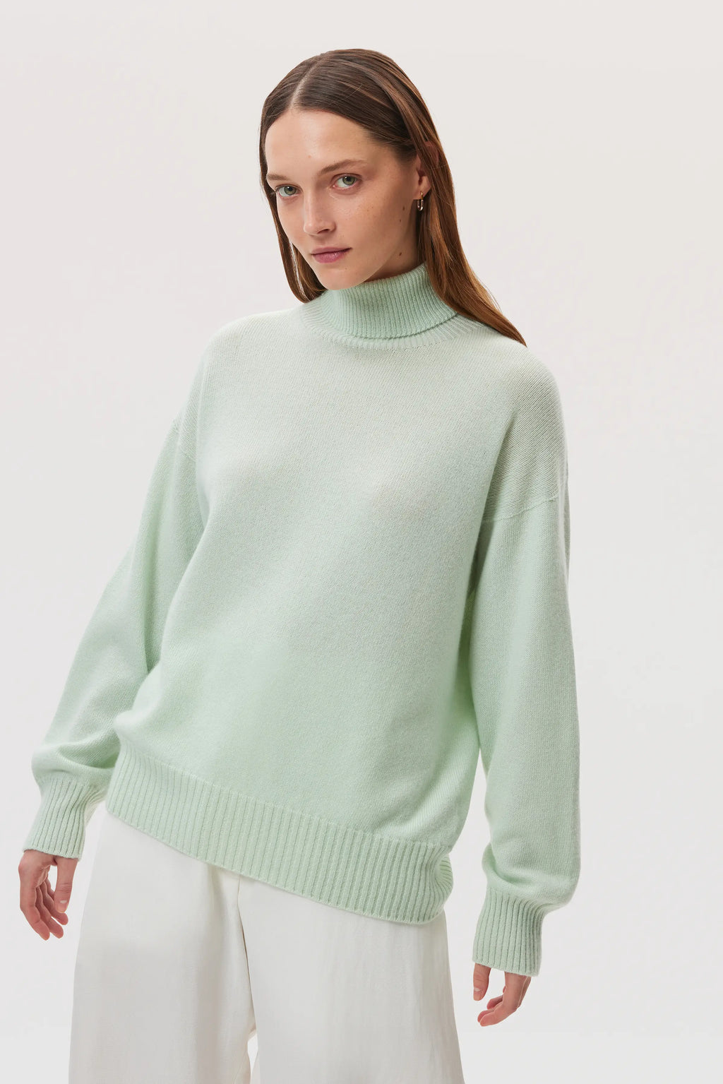 Johnstons of Elgin - Gauzy Cashmere Roll Neck
