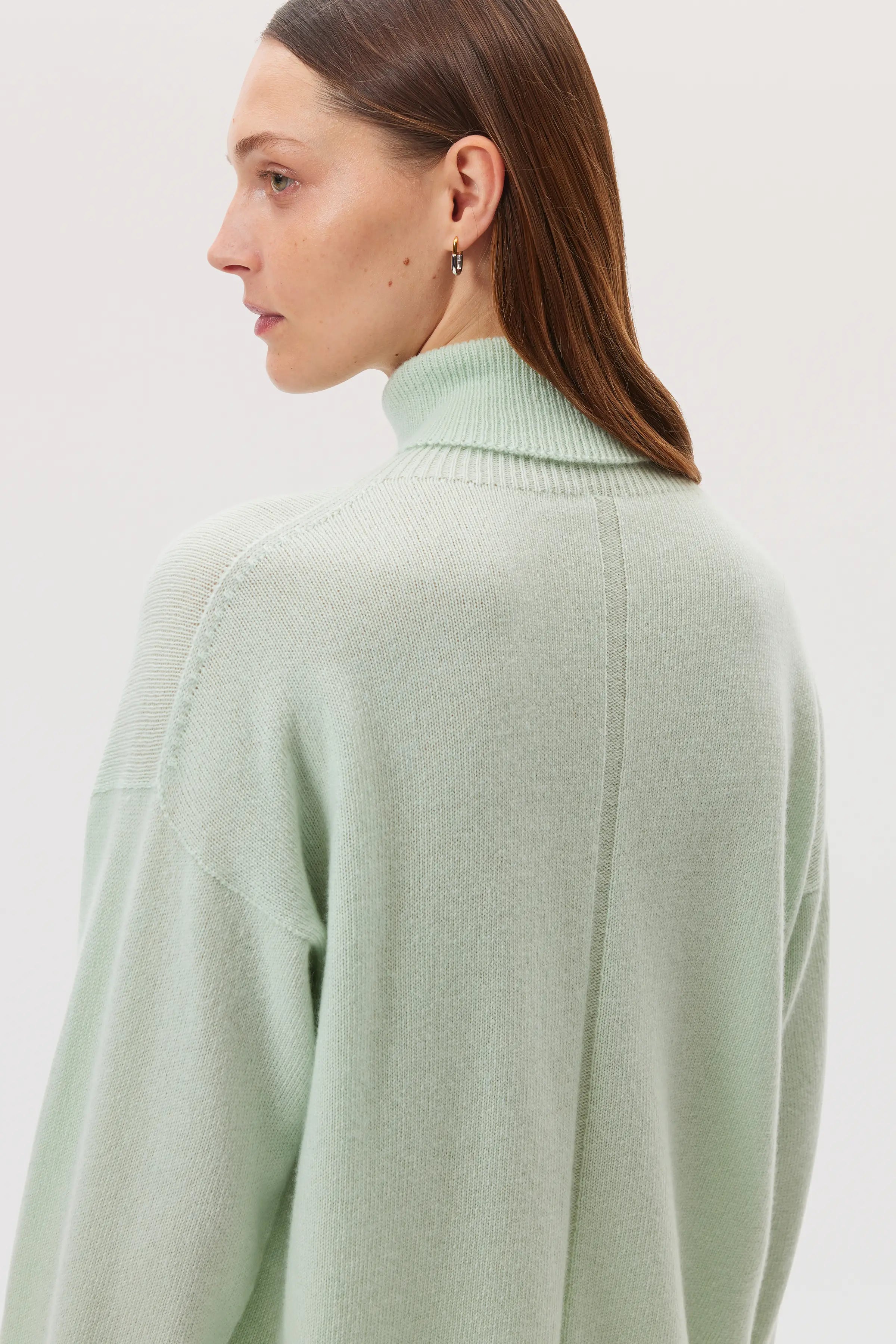 Johnstons of Elgin - Gauzy Cashmere Roll Neck